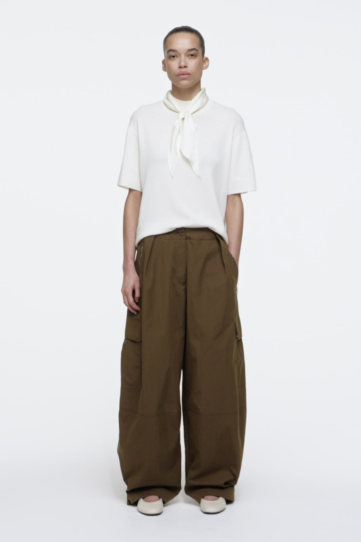 UTILITY BARREL-LEG TROUSERS