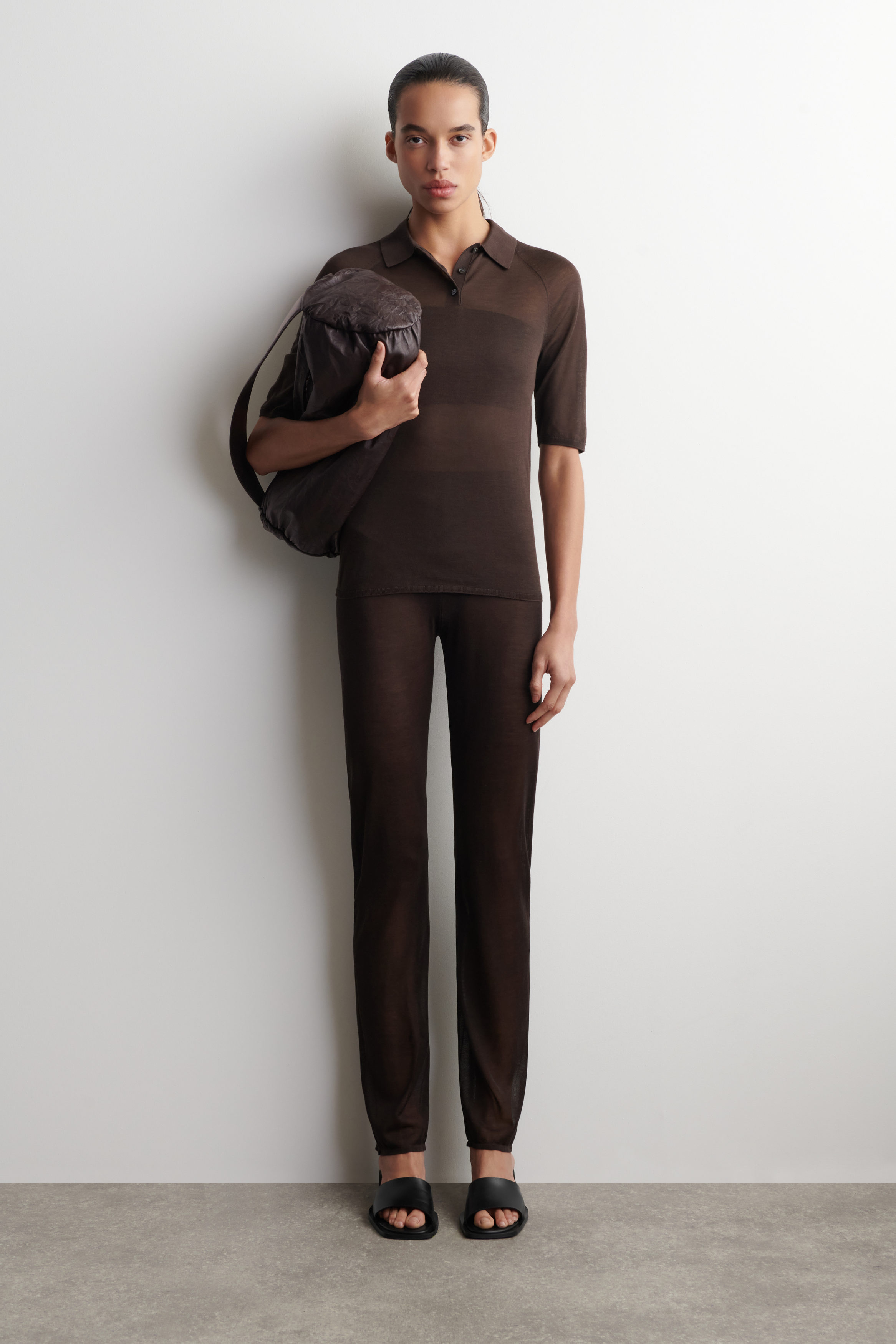 SHEER KNIT SILK POLO SHIRT - BITTER CHOCOLATE | COS US