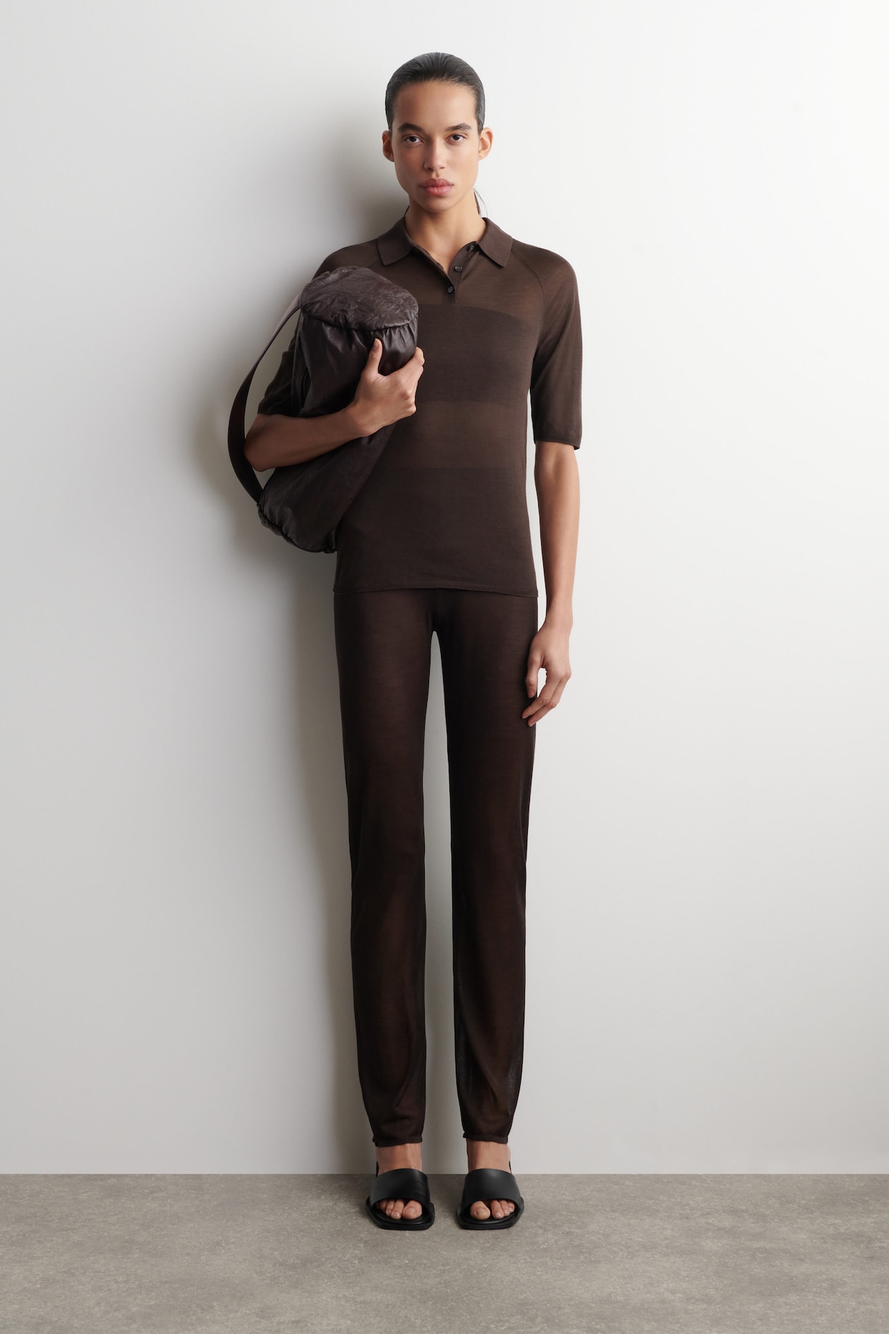 SHEER KNITTED SILK POLO SHIRT — BITTER CHOCOLATE