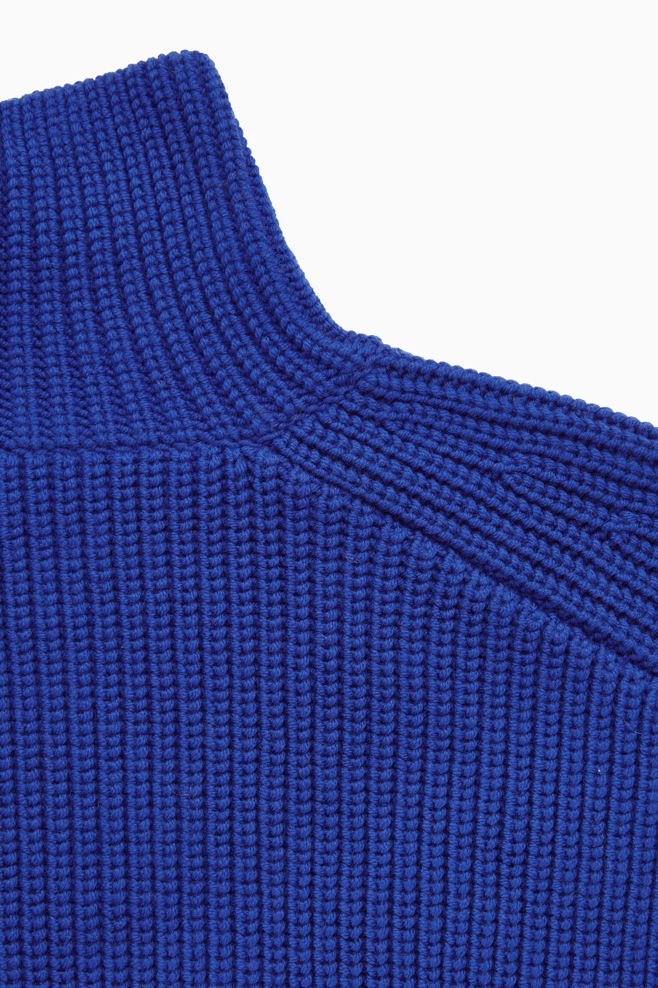 StillMedia/DescriptiveDetail