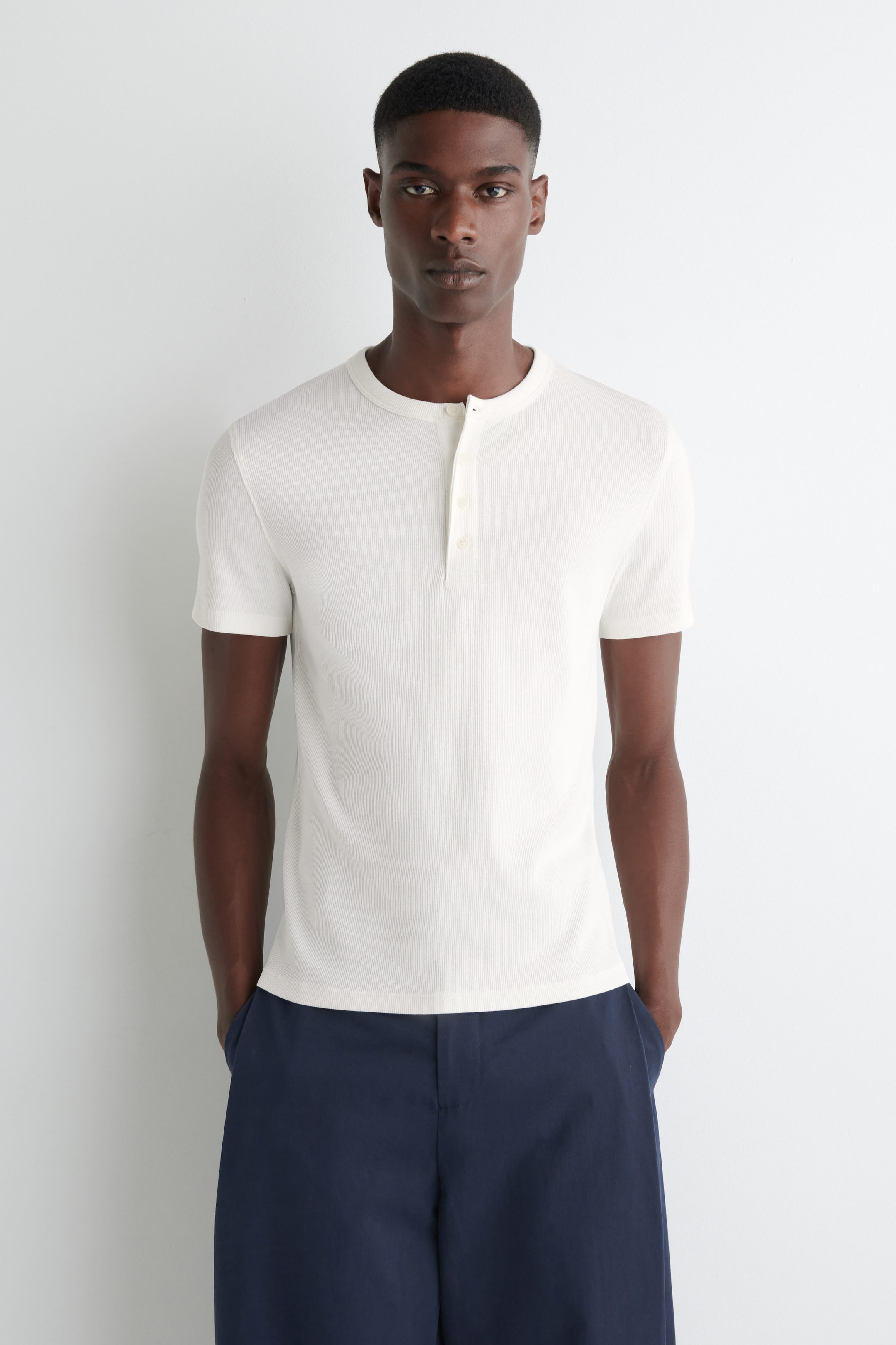 SLIM-FIT RIBBED HENLEY T-SHIRT