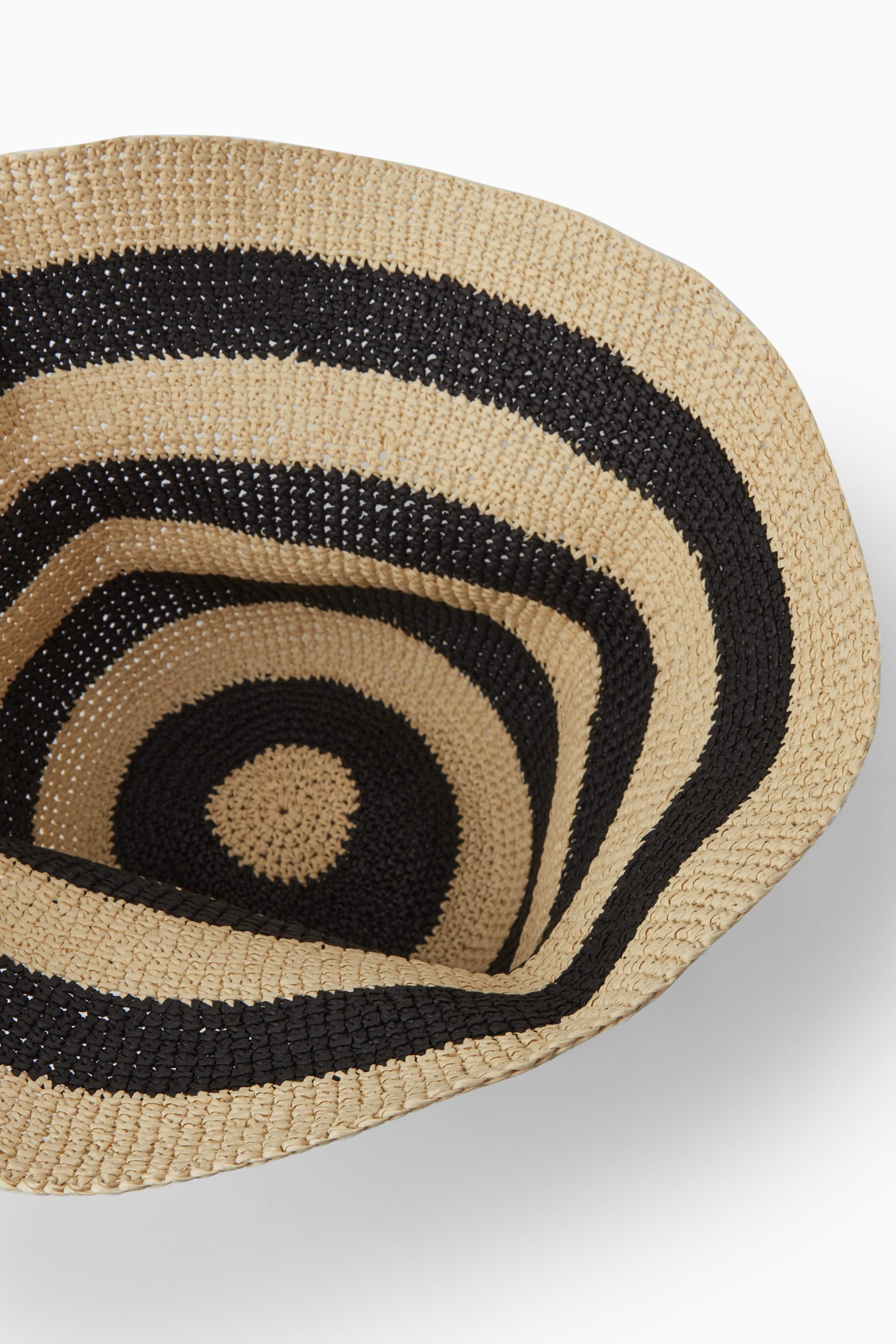 StillMedia/DescriptiveDetail