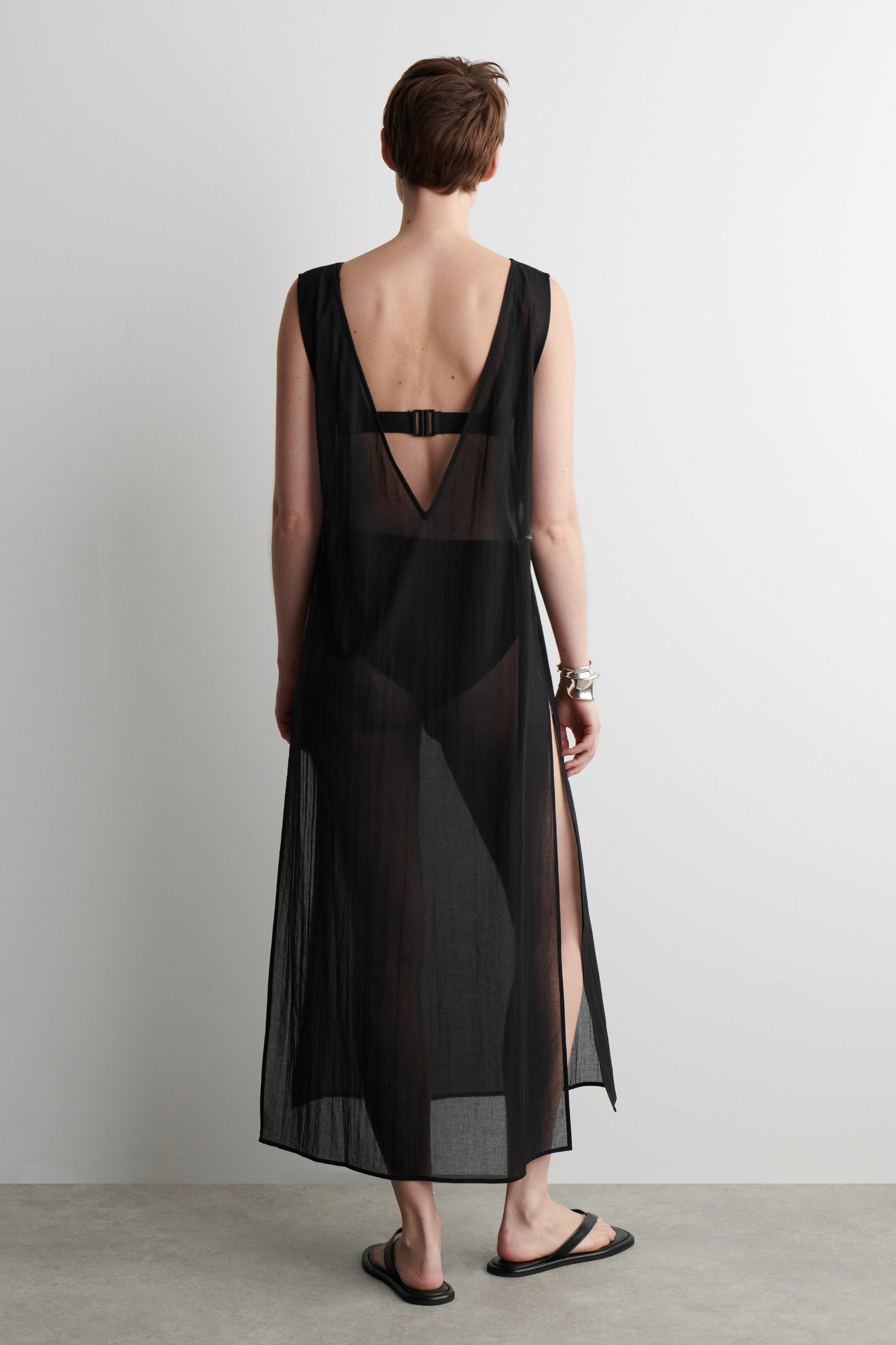 Größeres Bild ansehen: DURCHSICHTIGE TUNIKA MIT OFFENEN SEITEN - SCHWARZ - Ladies | H&M DE 3