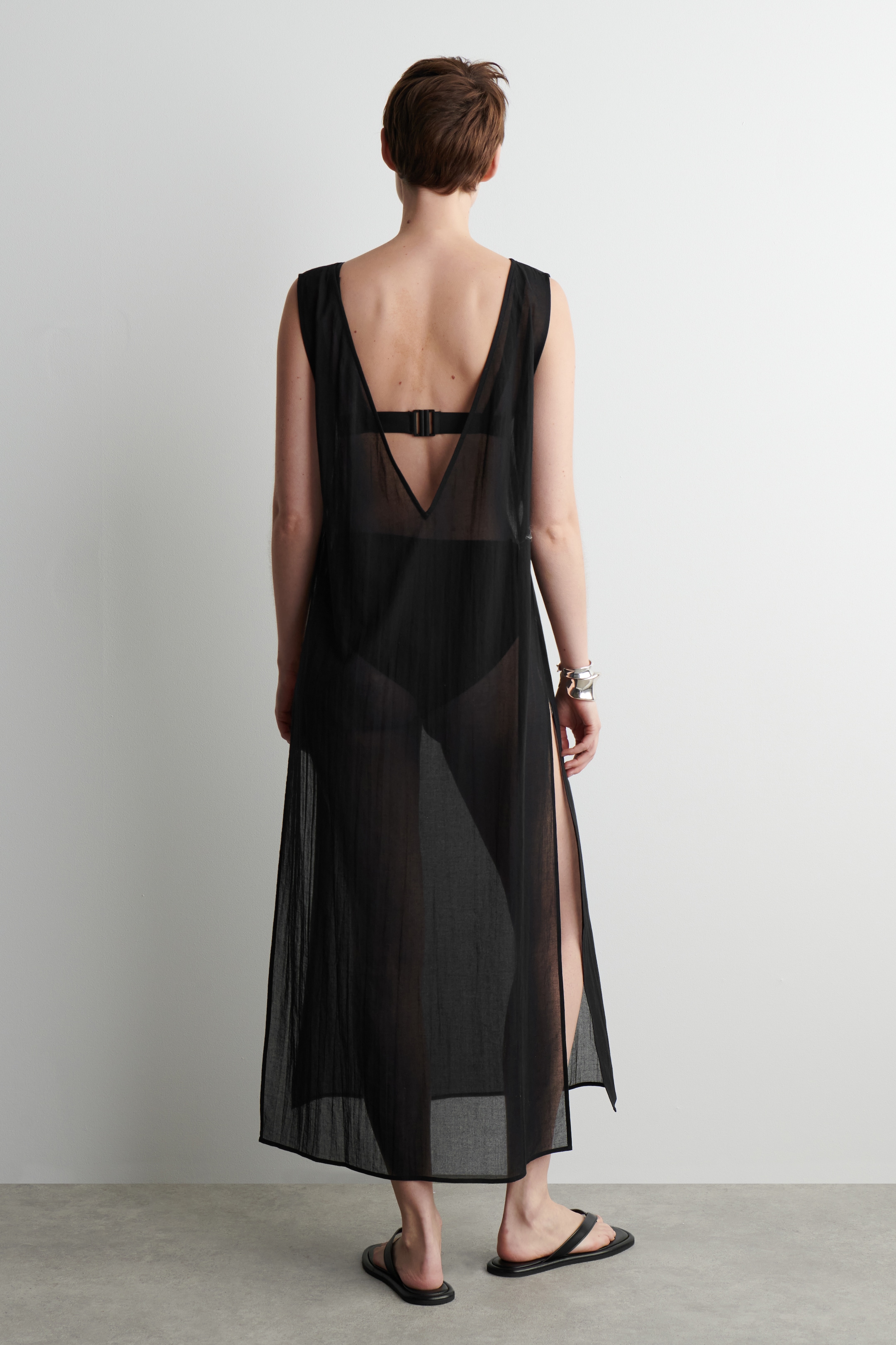 Größeres Bild ansehen: DURCHSICHTIGE TUNIKA MIT OFFENEN SEITEN - SCHWARZ - Ladies | H&M DE 3
