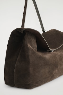 TRULLO OVERSIZED FLAP BAG - LEATHER — EBONY 5