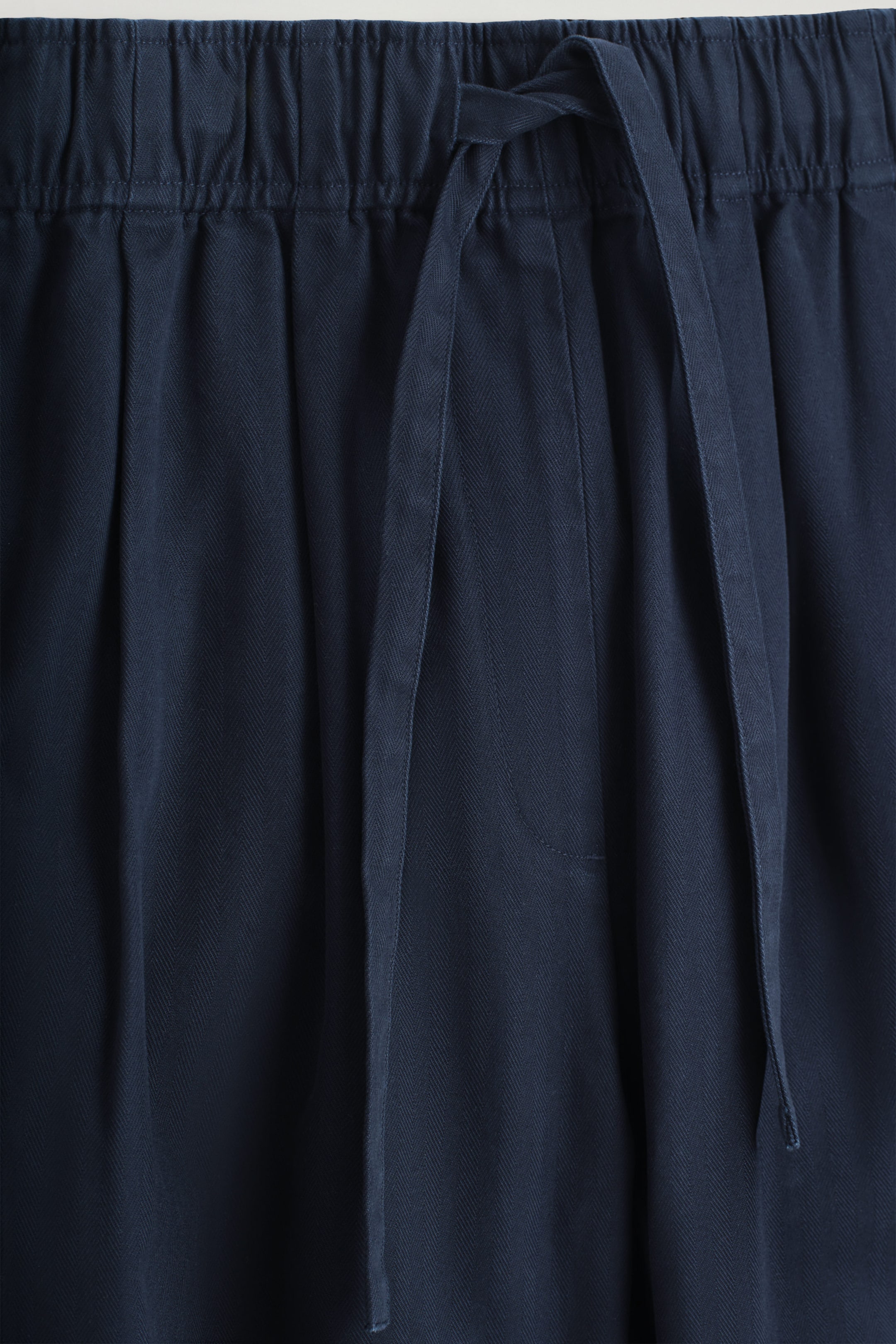 PANTALONI AFFUSOLATI IN COTONE CON COULISSE