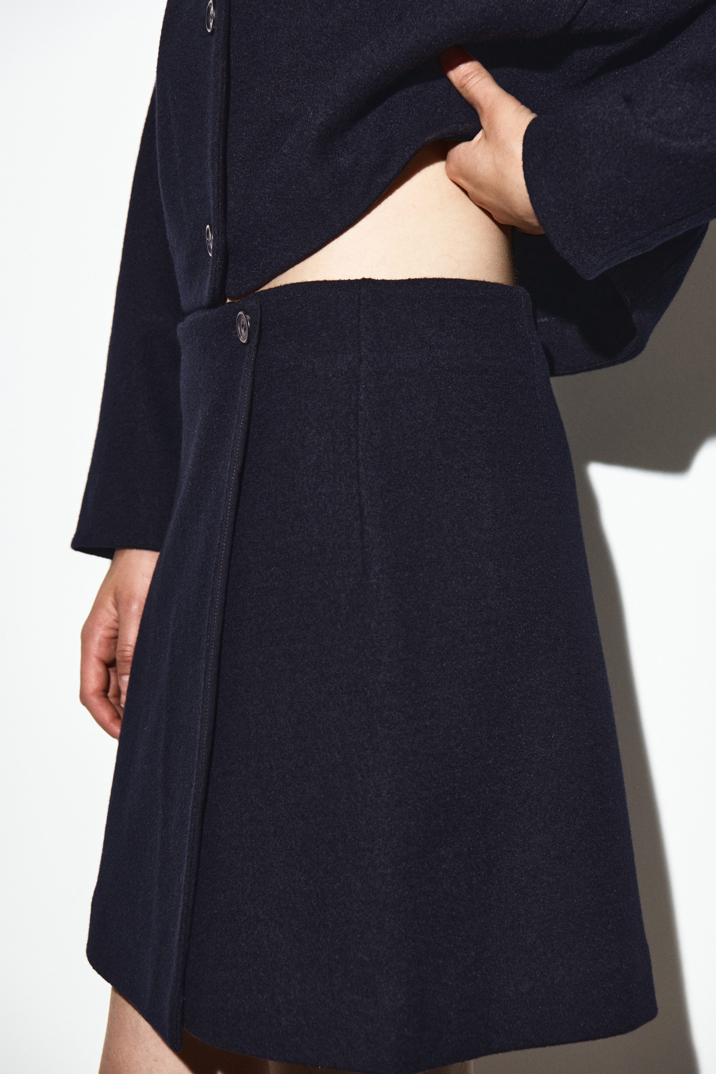 MINIGONNA IN LANA MERINO COTTA BLU NAVY COS