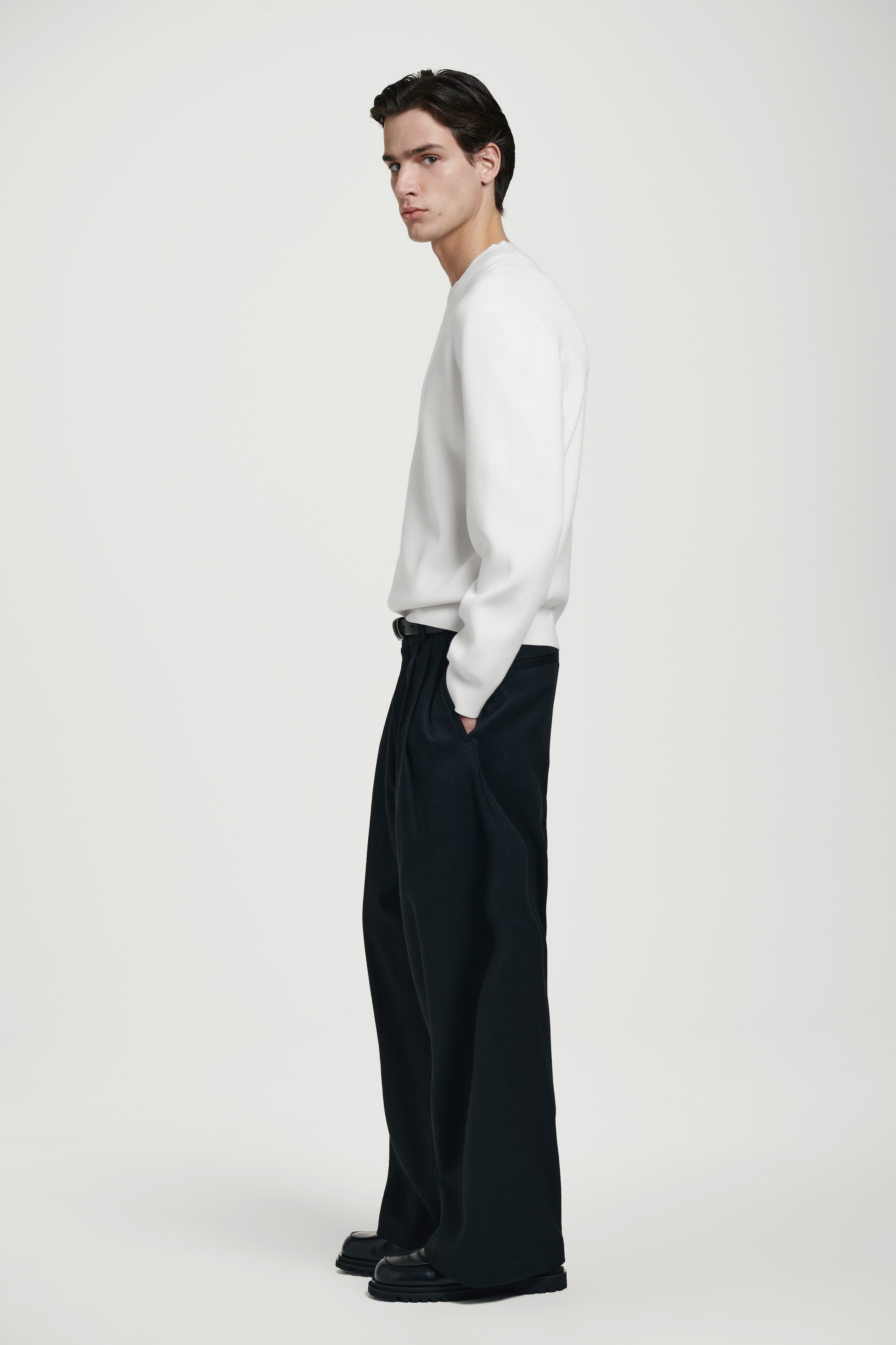 Ingrandisci l'immagine: DOUBLE-FACED BOMBER-NECK KNITTED JUMPER - OFF-WHITE - UOMO | H&M CH 3
