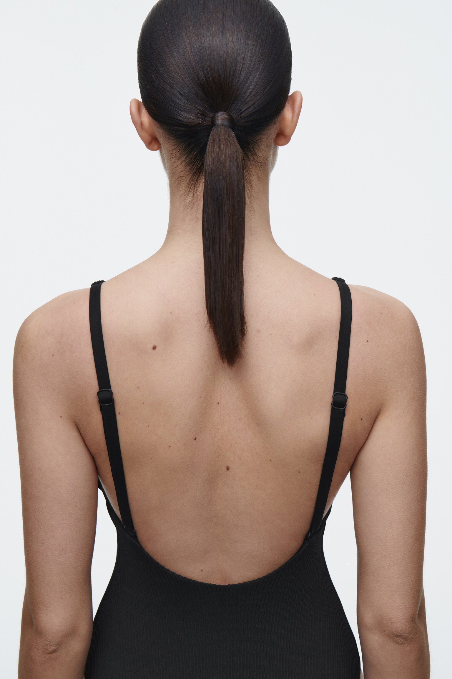 BAÑADOR DE CANALÉ CON ESPALDA CRUZADA - NEGRO/AZUL COBALTO - 4