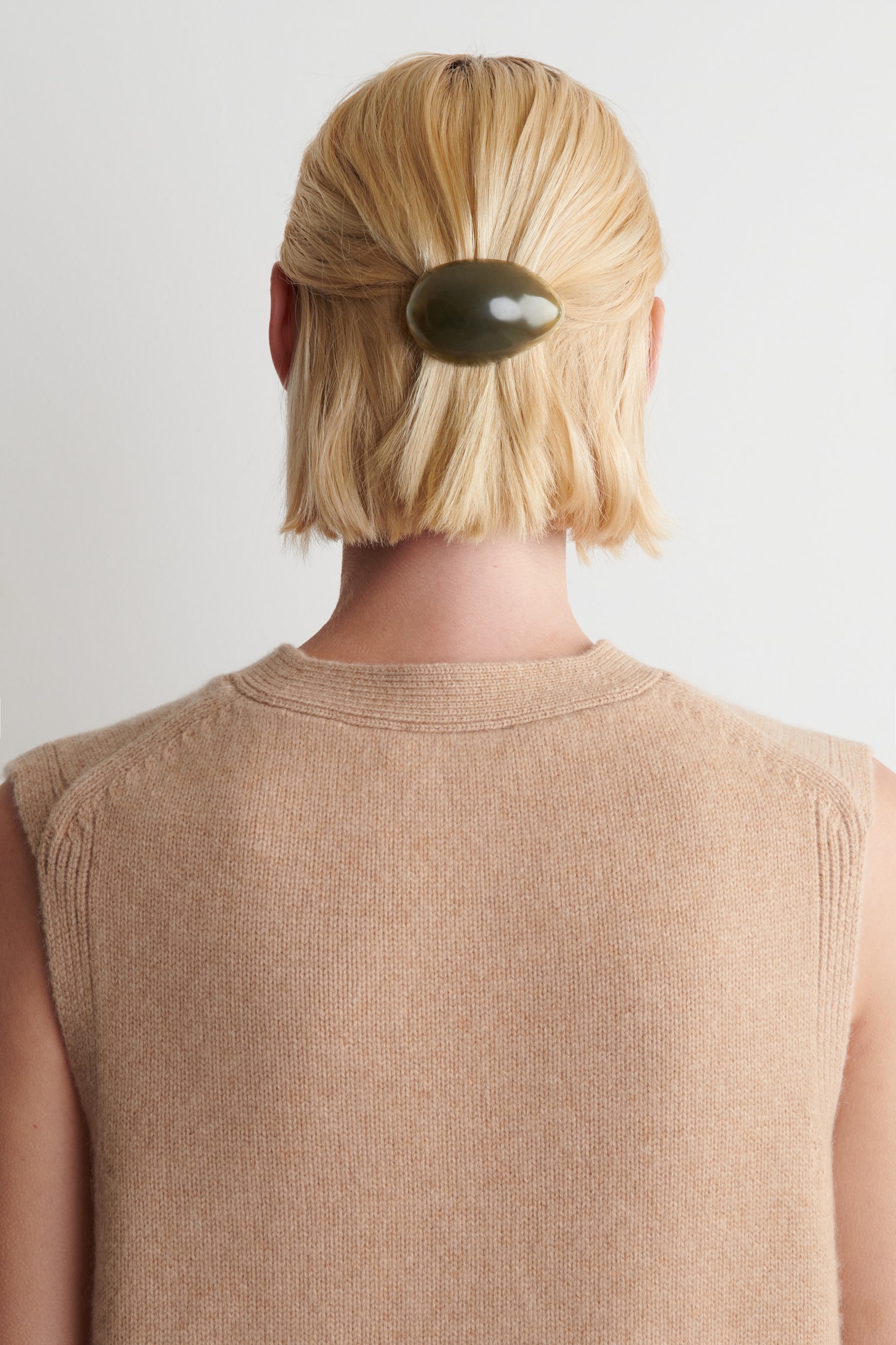 CHUNKY CURVED HAIR BARETTE - GREY