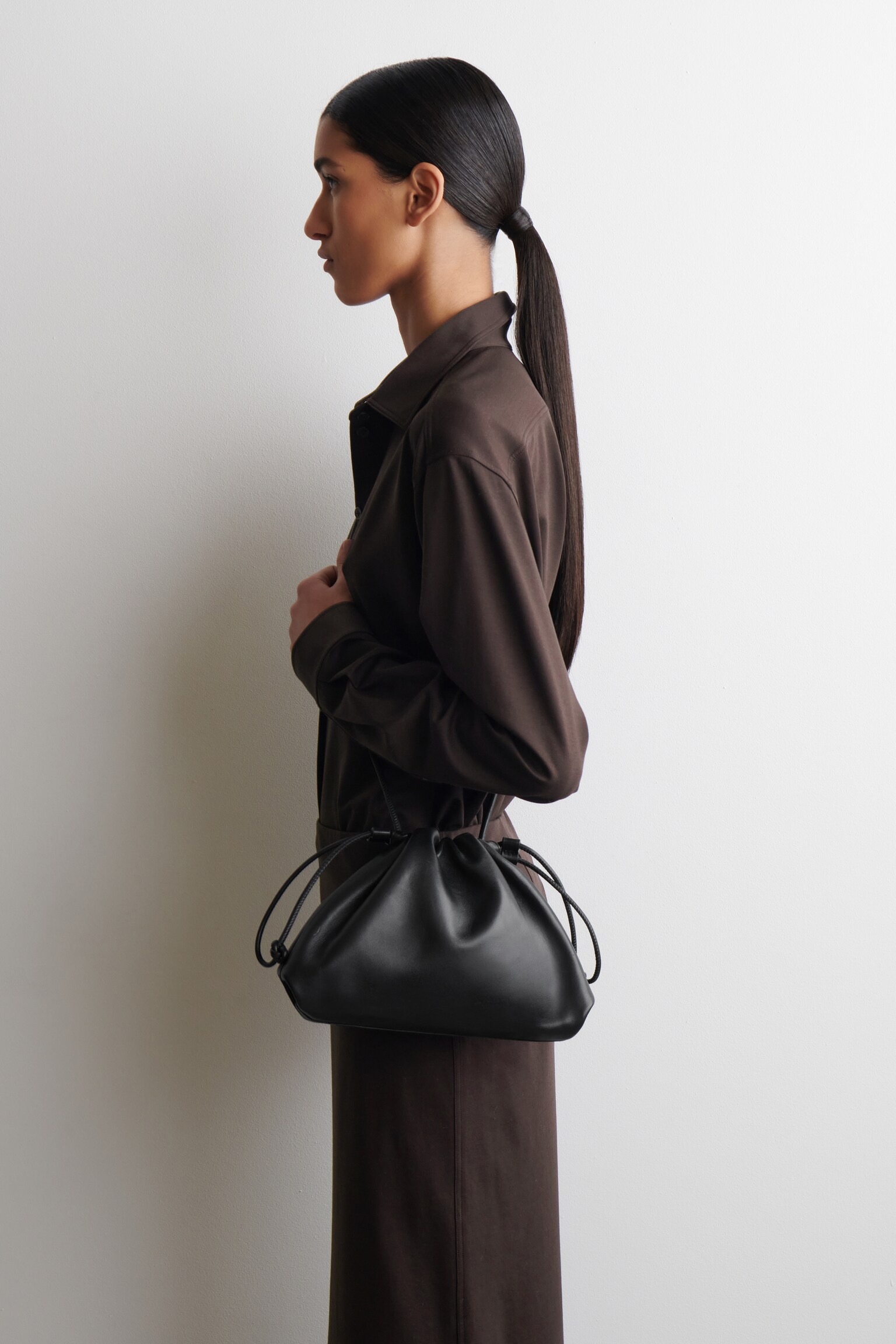 תיק קלאץ' מיני קאבטלי - עור - שחור - 2