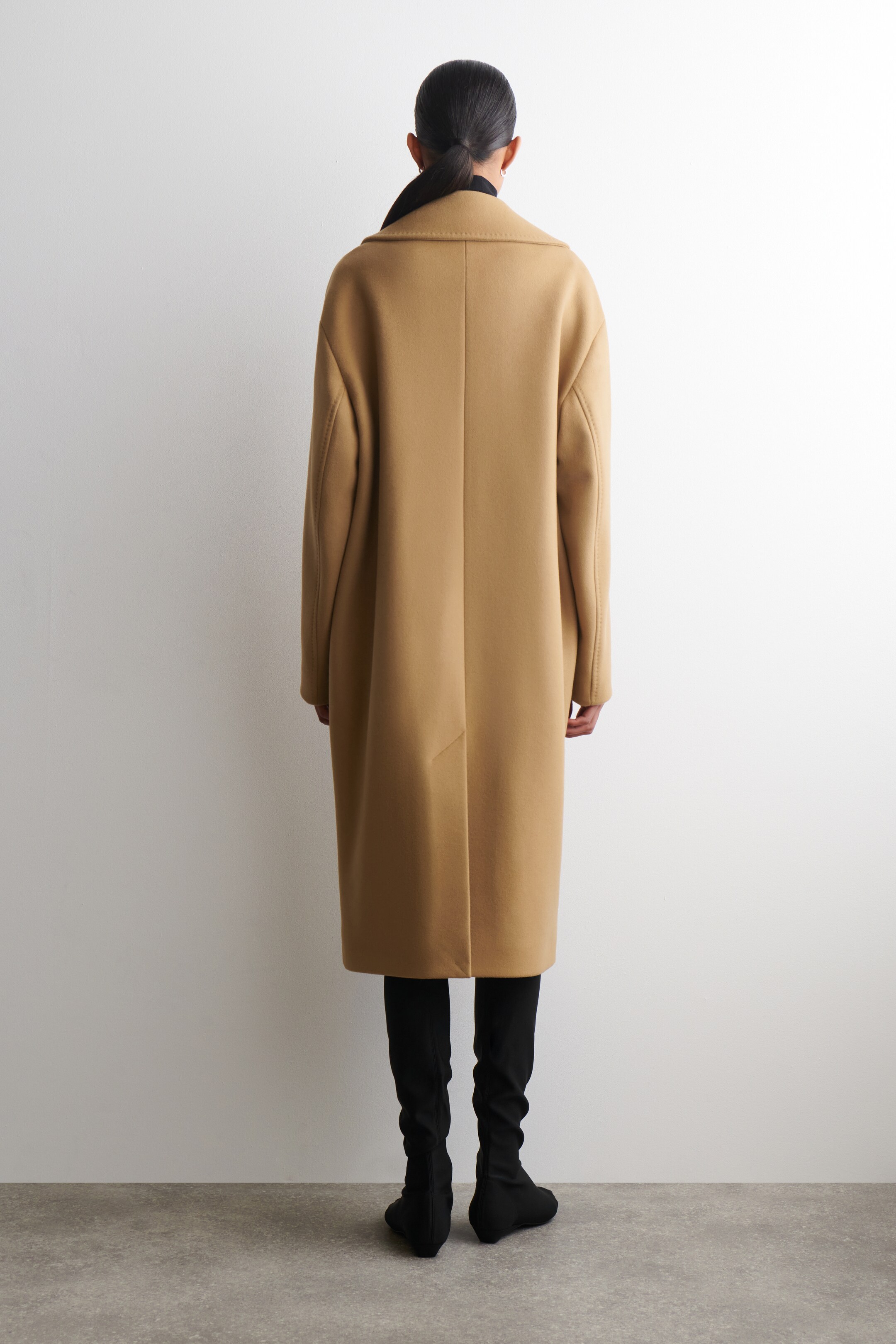 Ingrandisci l'immagine: OVERSIZED DOUBLE-BREASTED WOOL LONG COAT - CAMEL - DONNA | H&M CH 2