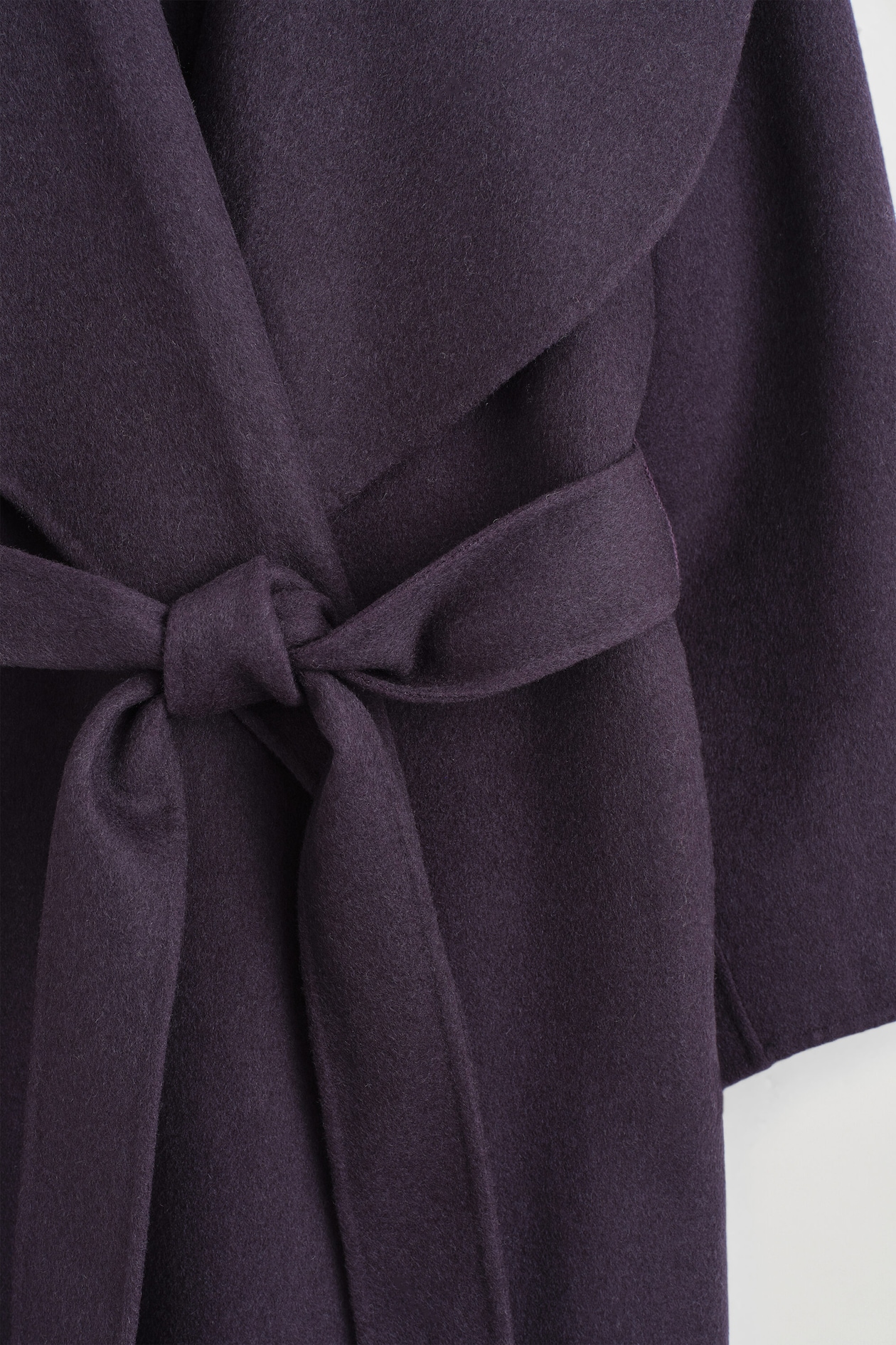 DOUBLE-FACED WOOL SHAWL-COLLAR COAT — EGGPLANT