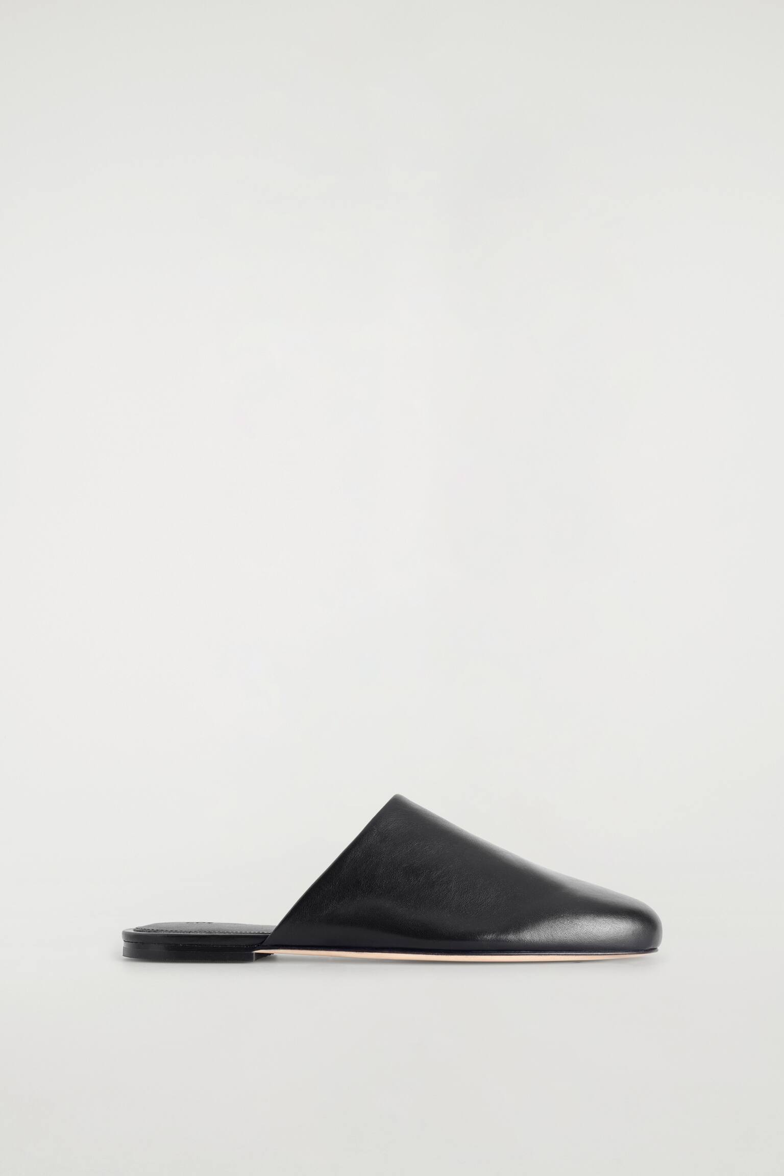 LEATHER MULES - שחור - 1