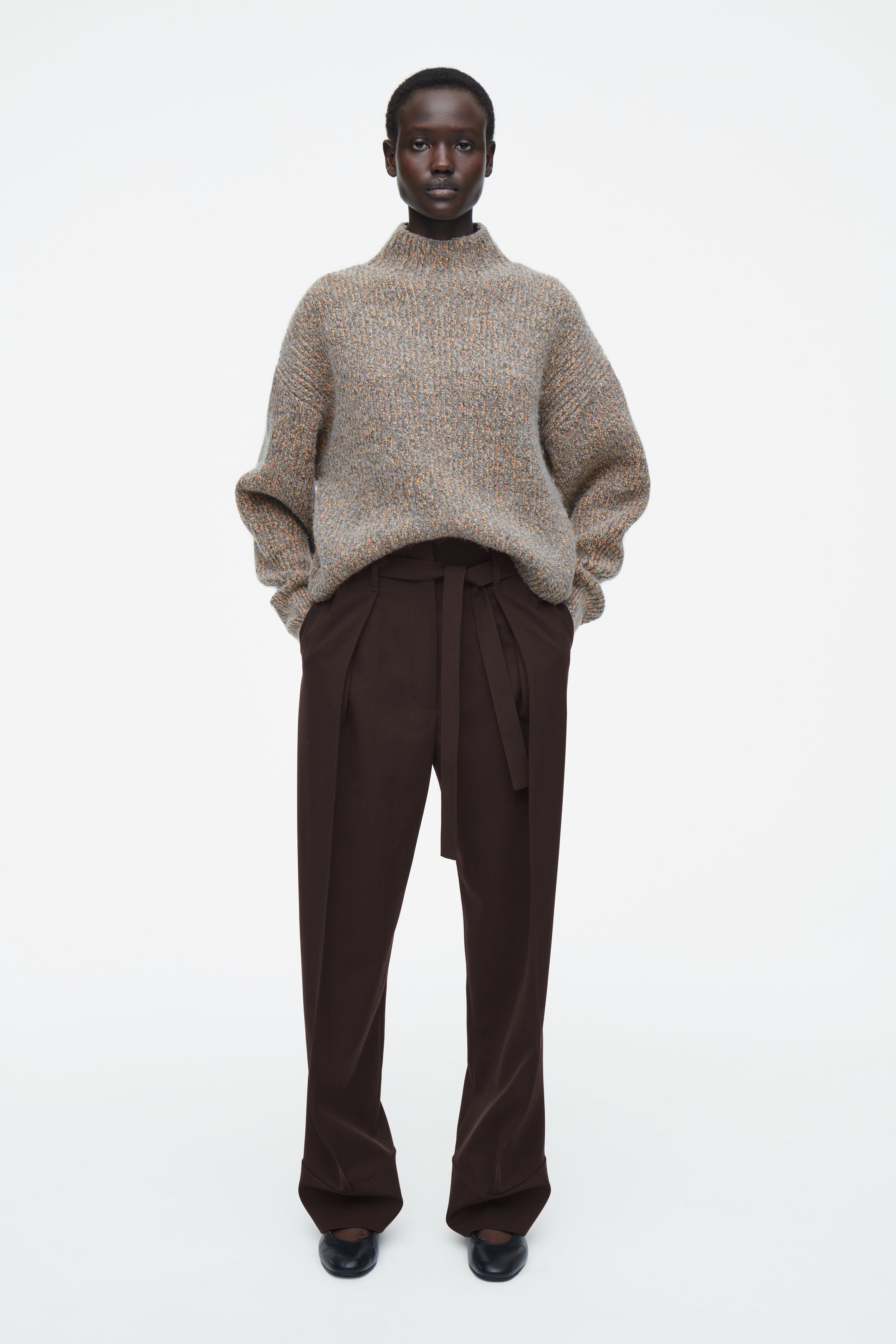 Bicolor Turtle Knit Cape チャコールグレー Bicolor Turtle Knit Cape チャコールグレー