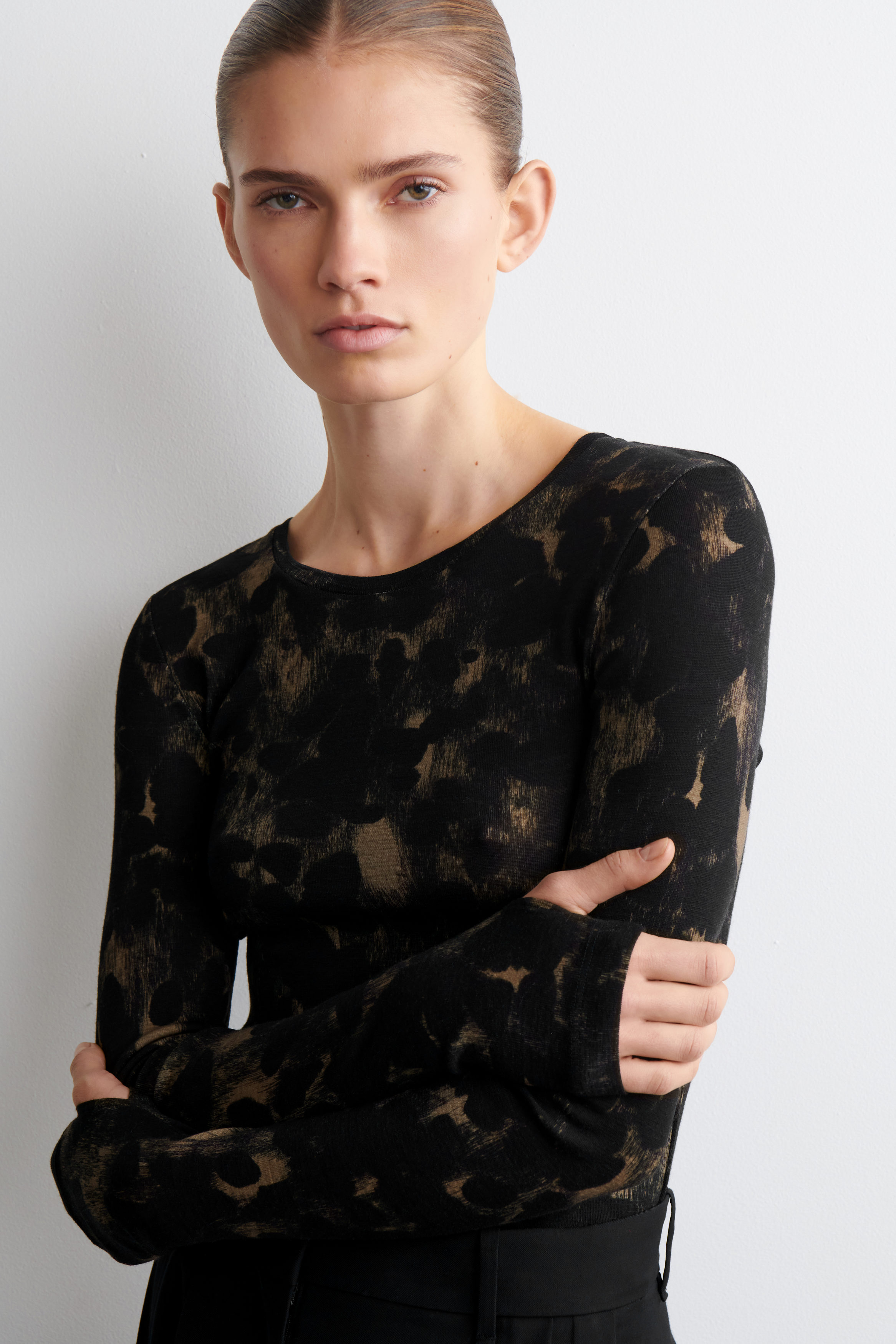 SLIM MERINO WOOL TOP - ANIMAL PRINT | COS US