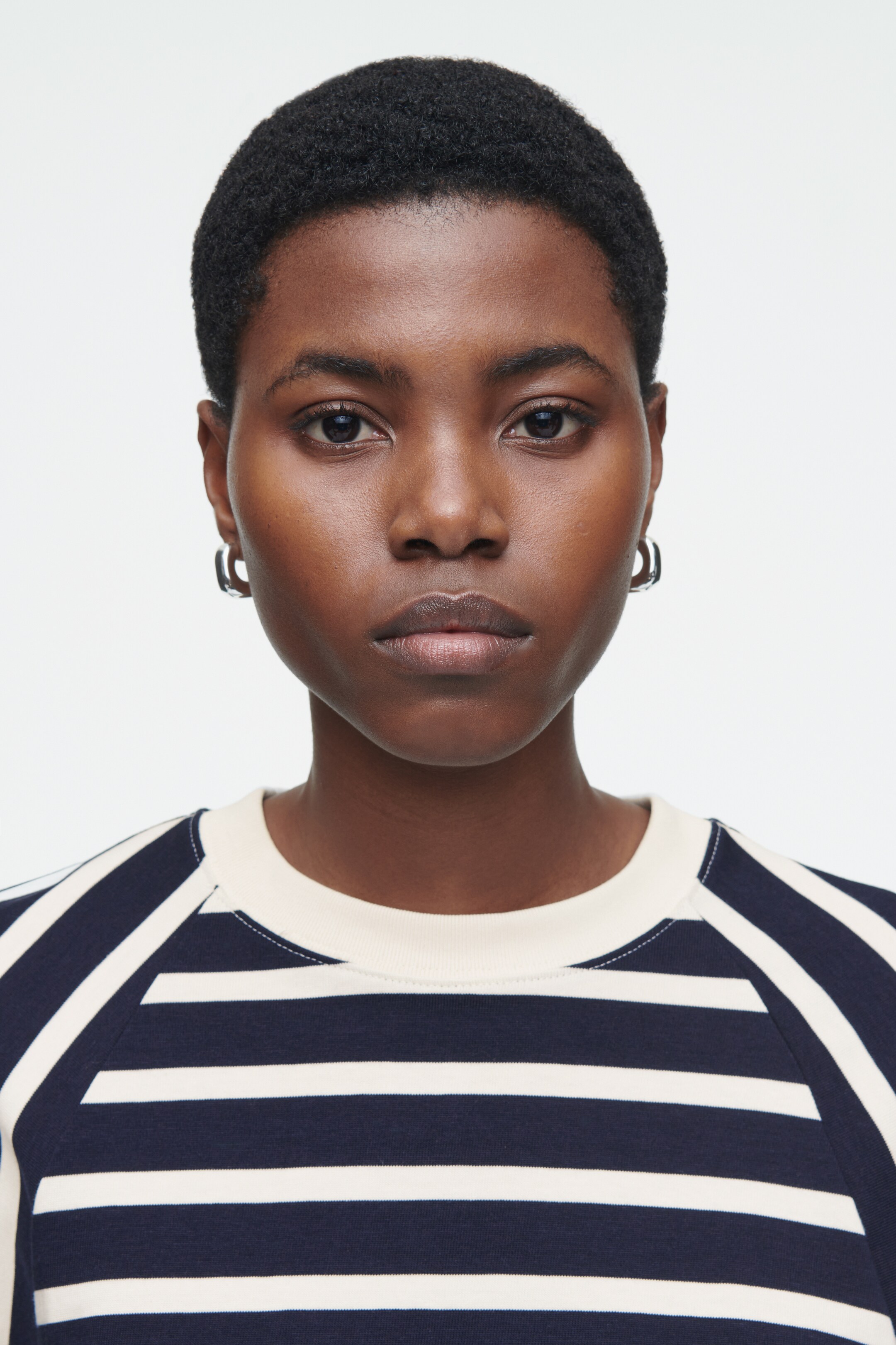 View larger image: BOXY LONG-SLEEVED T-SHIRT - NAVY / OFF-WHITE / STRIPED - Ladies | H&M GB 5