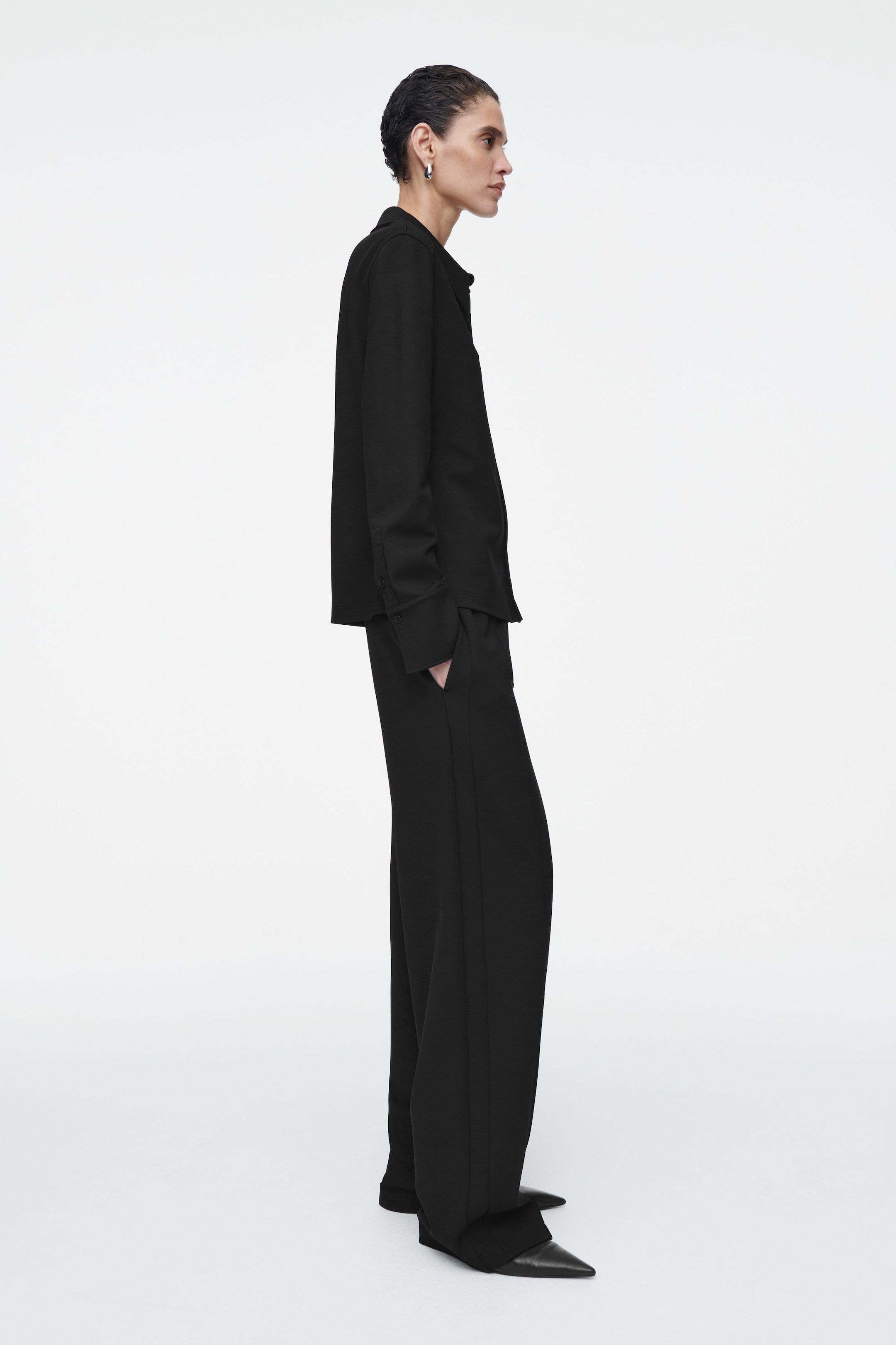 KOSZULA Z DUŻYM KOŁNIERZYKIEM – SLIM FIT
