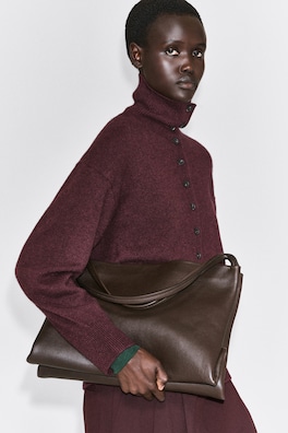 SCULPTED PURE CASHMERE MOCK-NECK CARDIGAN — BURGUNDY MÉLANGE 5