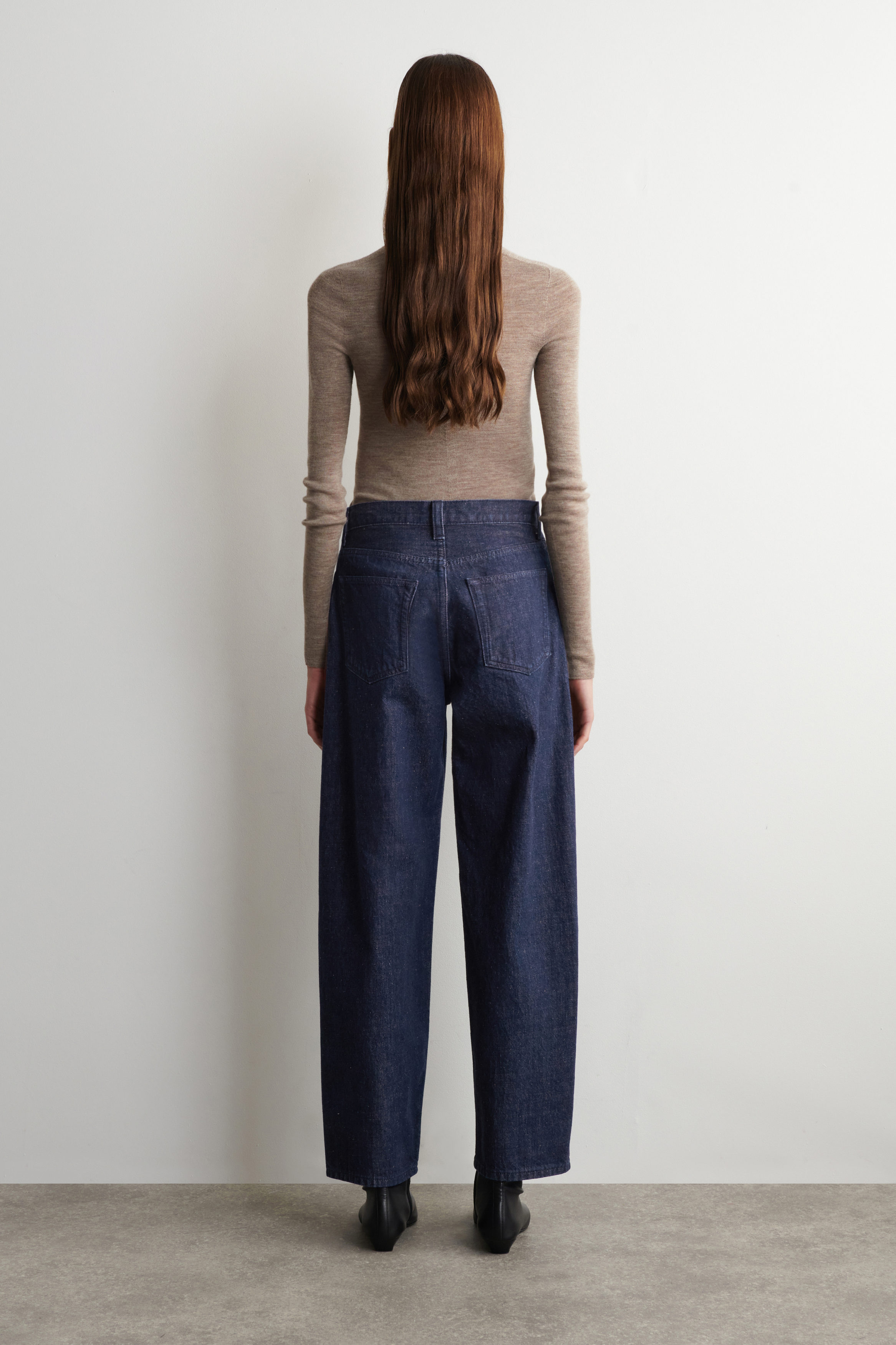 BAY BARREL-LEG JEANS - DARK BLUE | COS US
