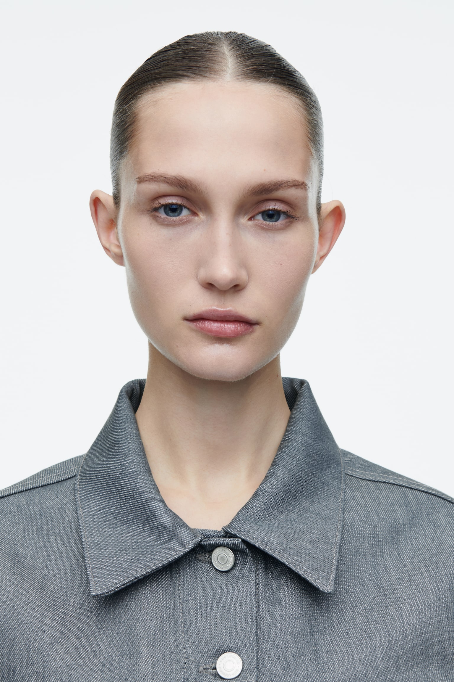 CHAQUETA VAQUERA OVERSIZE EN DENIM CRUDO - GRIS CRUDO - 5
