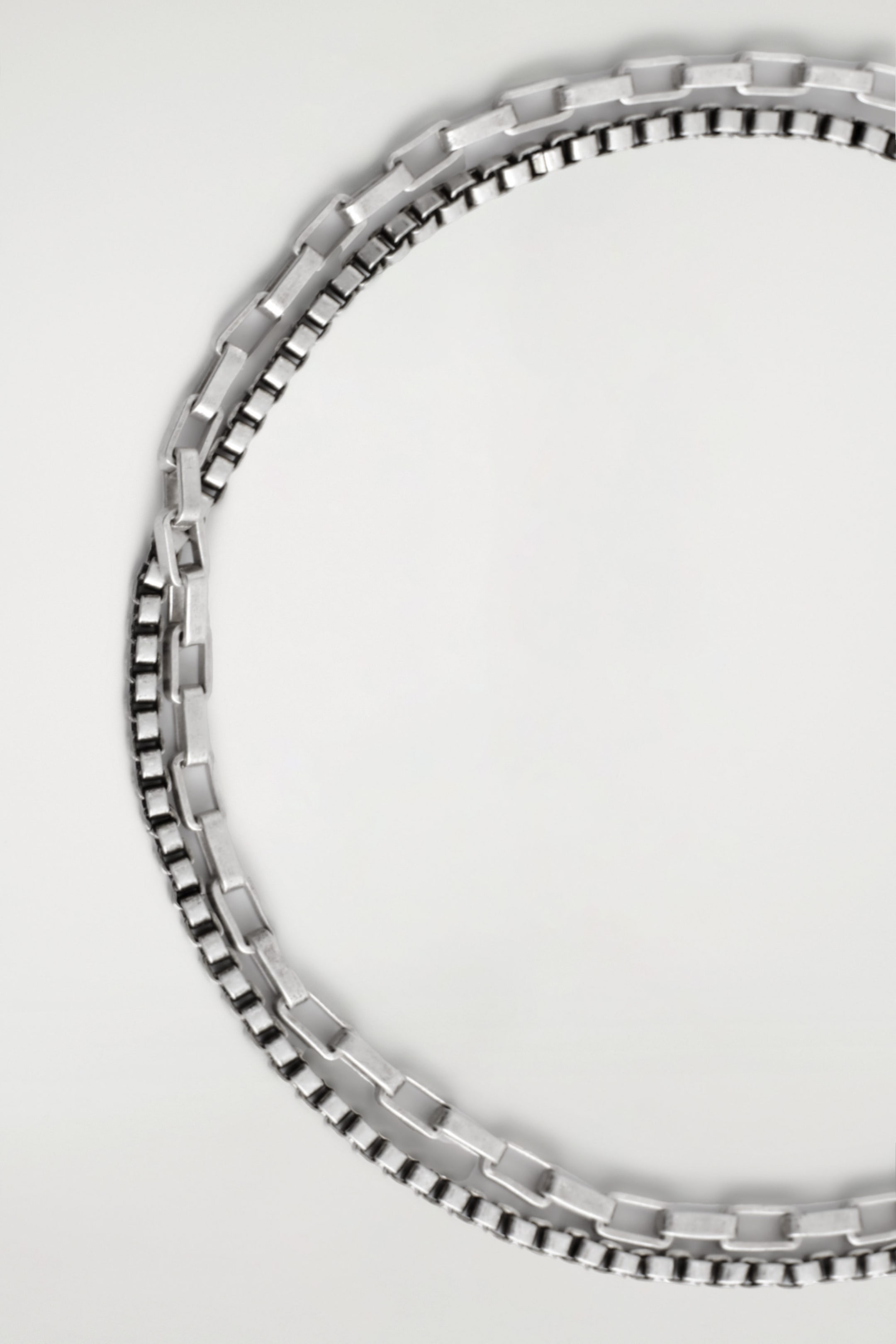 DOUBLE-CHAIN BRACELET
