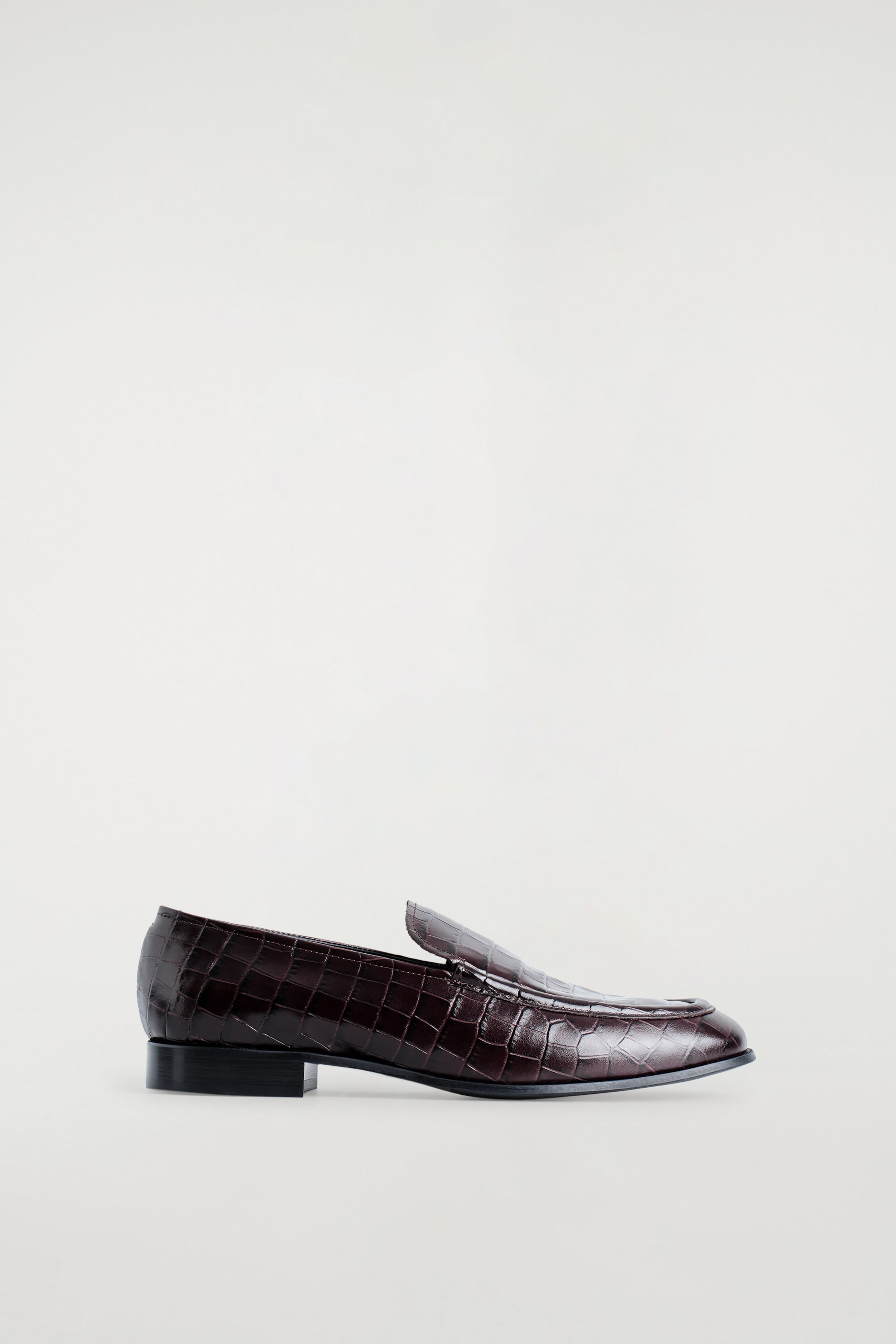 CROC-EFFECT LEATHER LOAFERS