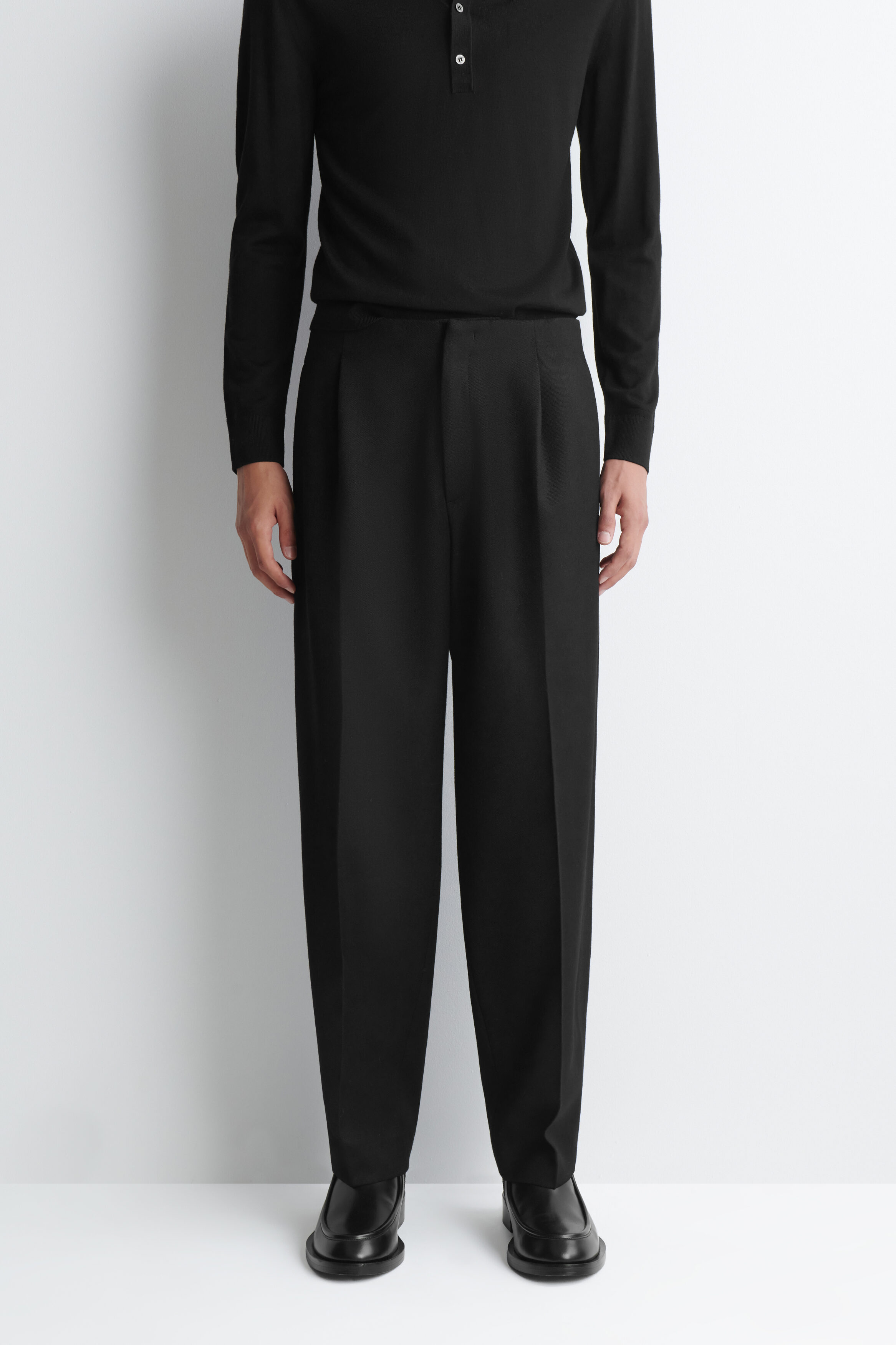 WOOL REGULAR-FIT BARREL-LEG TUXEDO PANTS - thumbnail 2