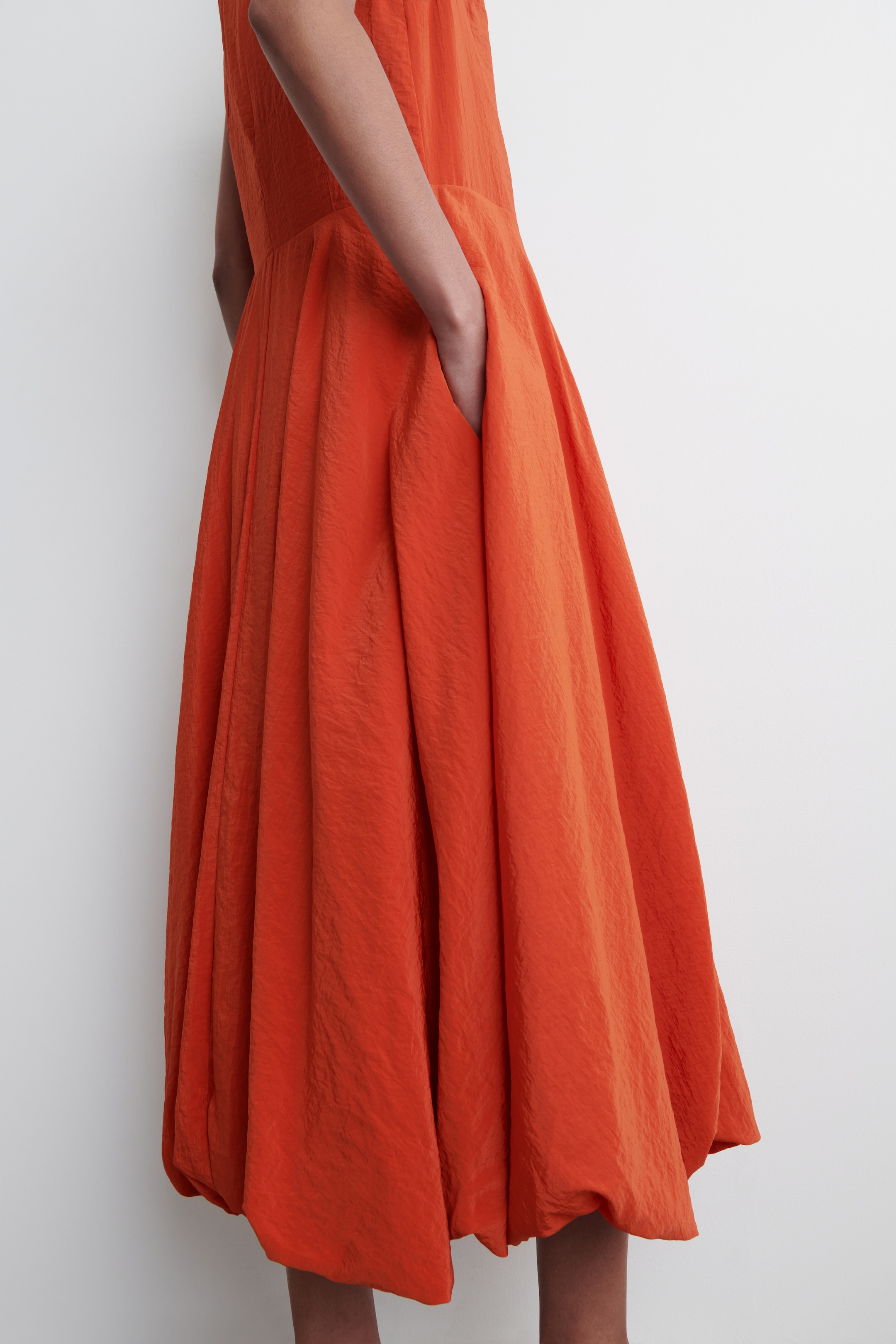 Agrandir l'image: ROBE MIDI SANS MANCHES À OURLET BULLE - ORANGE - FEMME | H&M FR 3