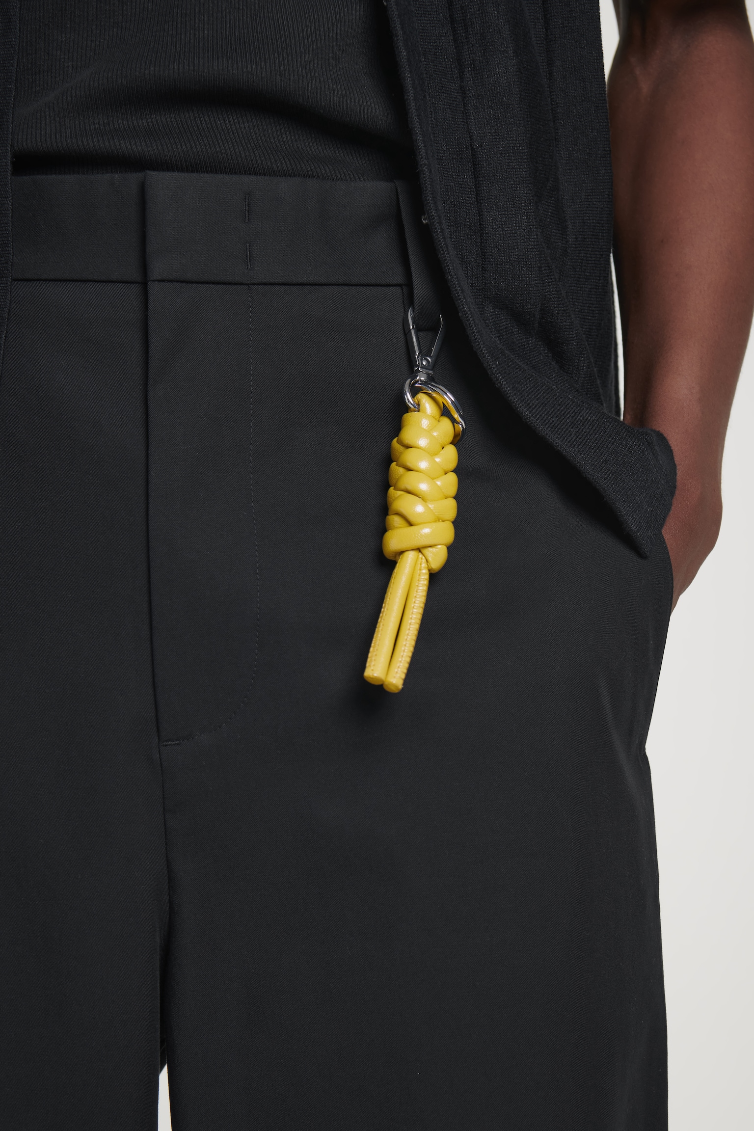 PORTE-CLÉS ÉPAIS EN CUIR NOUÉ - JAUNE - 1