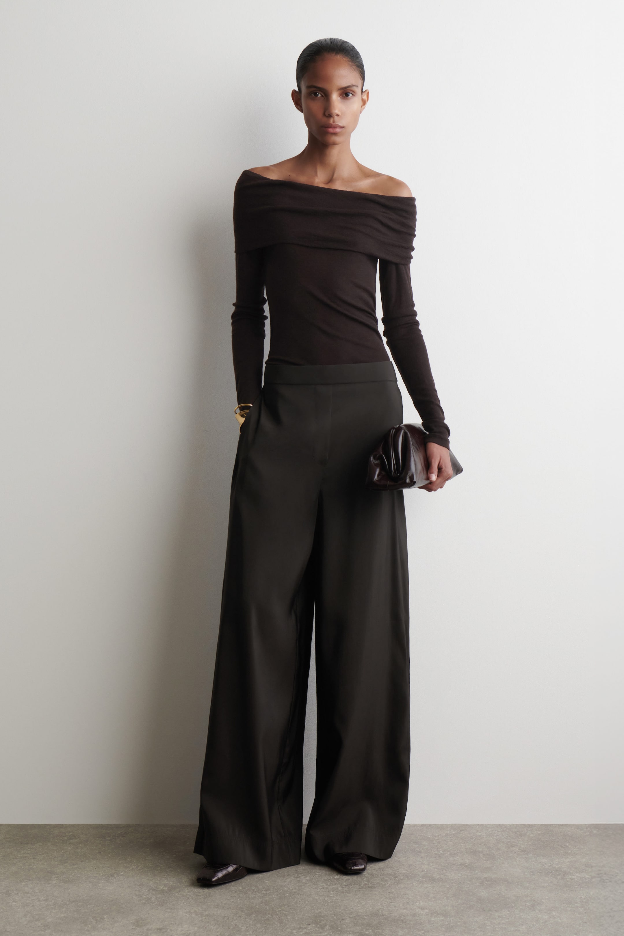 OFF-THE-SHOULDER MERINO WOOL TOP