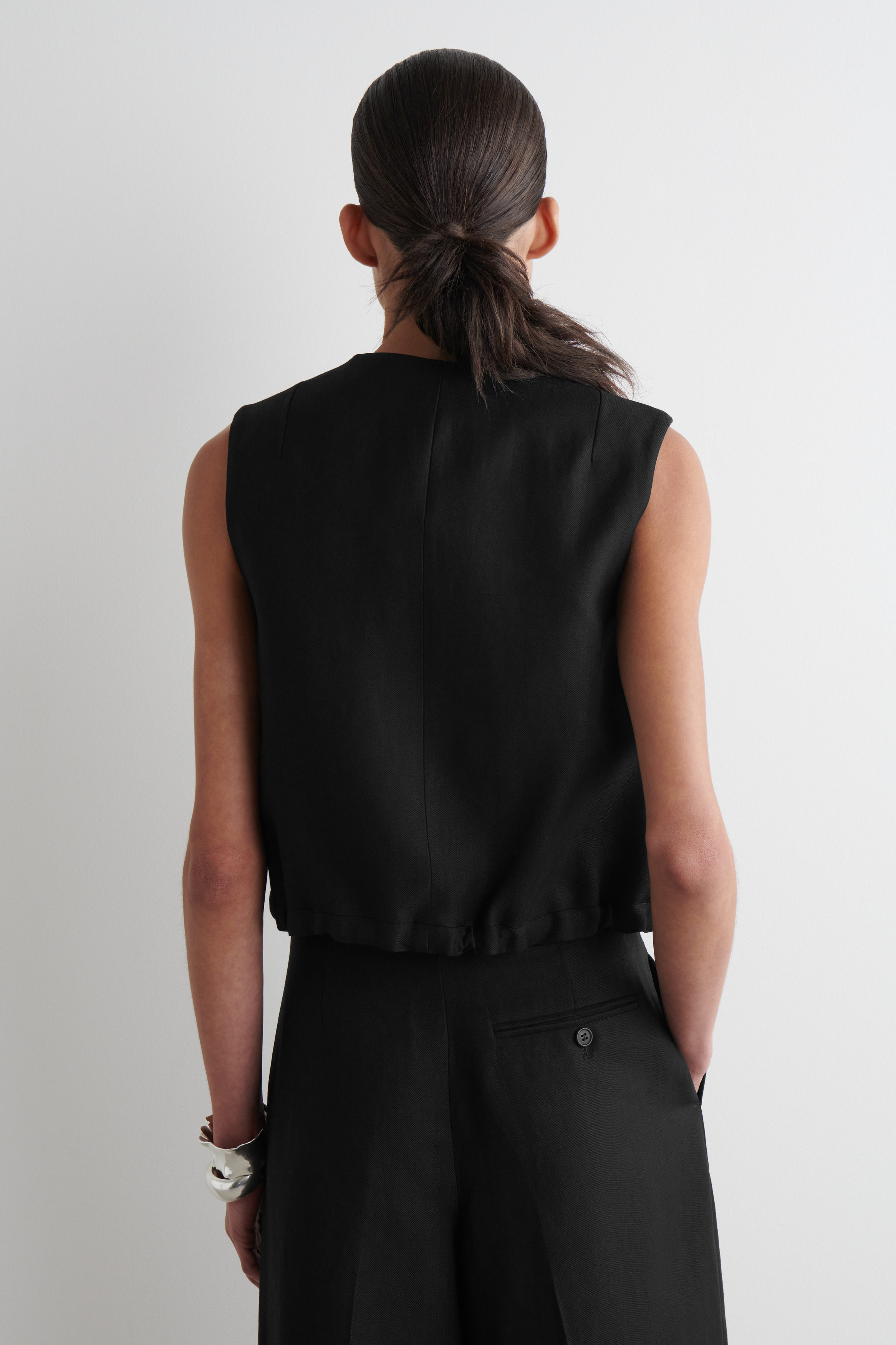 TIE-DETAIL LINEN-BLEND WRAP VEST - BLACK | COS