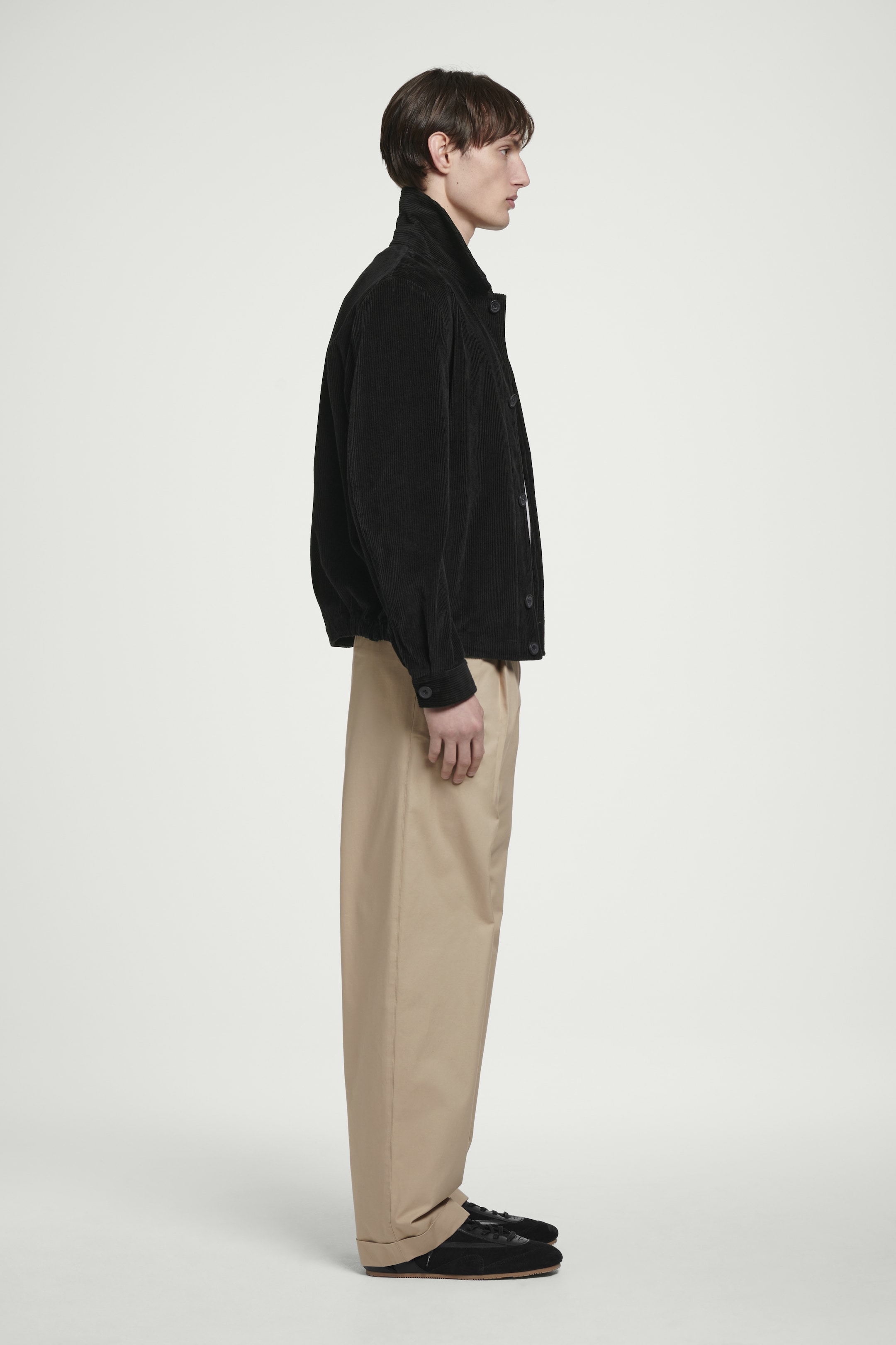 Grösseres Bild ansehen: LOCKERE HEMDJACKE AUS BAUMWOLLCORD - SCHWARZ - HERREN | H&M CH 7