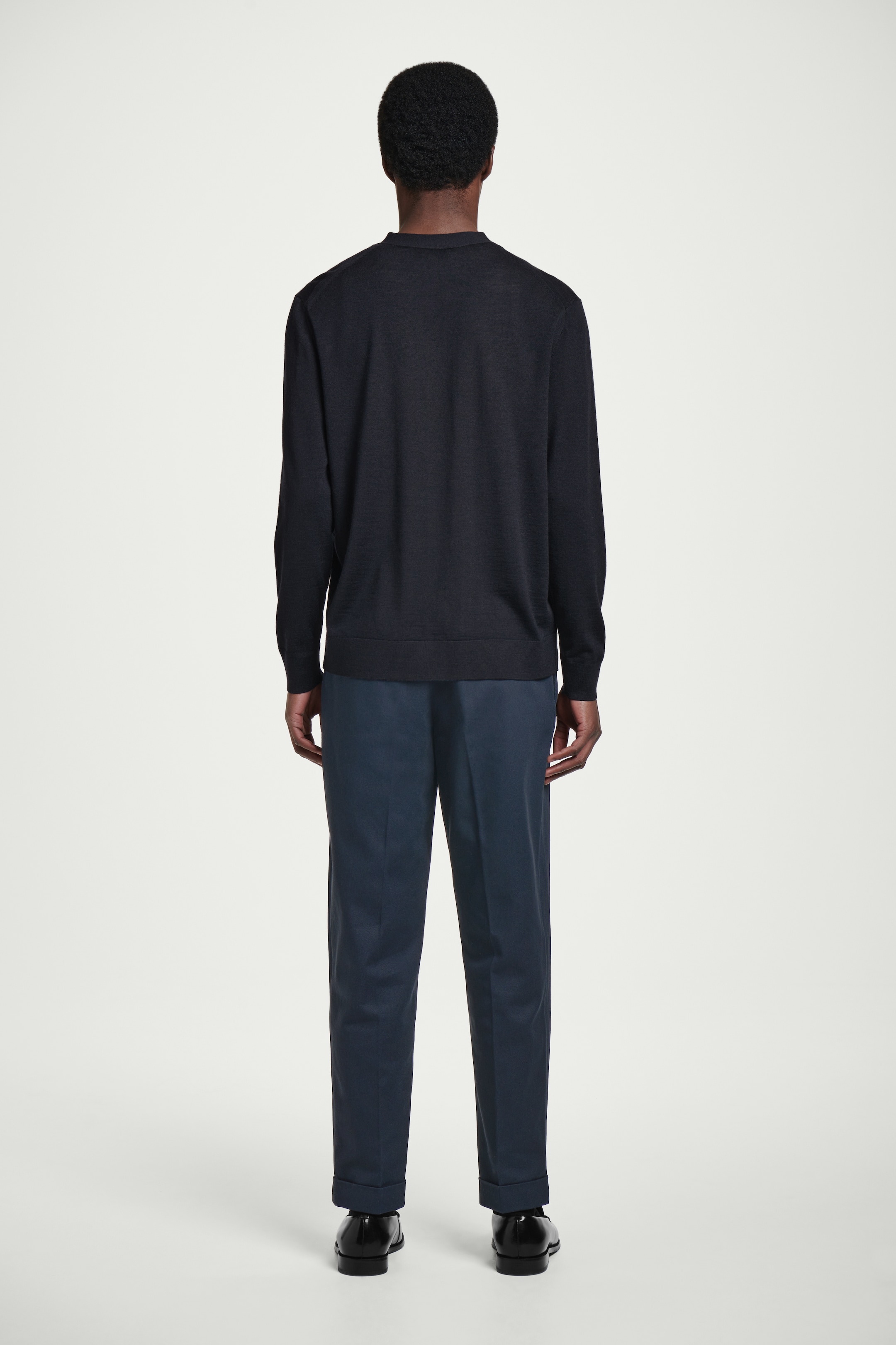 Visualizza immagine più grande: PANTALONI IN TWILL AFFUSOLATI CON RISVOLTO - BLU NAVY - UOMO | H&M IT 4