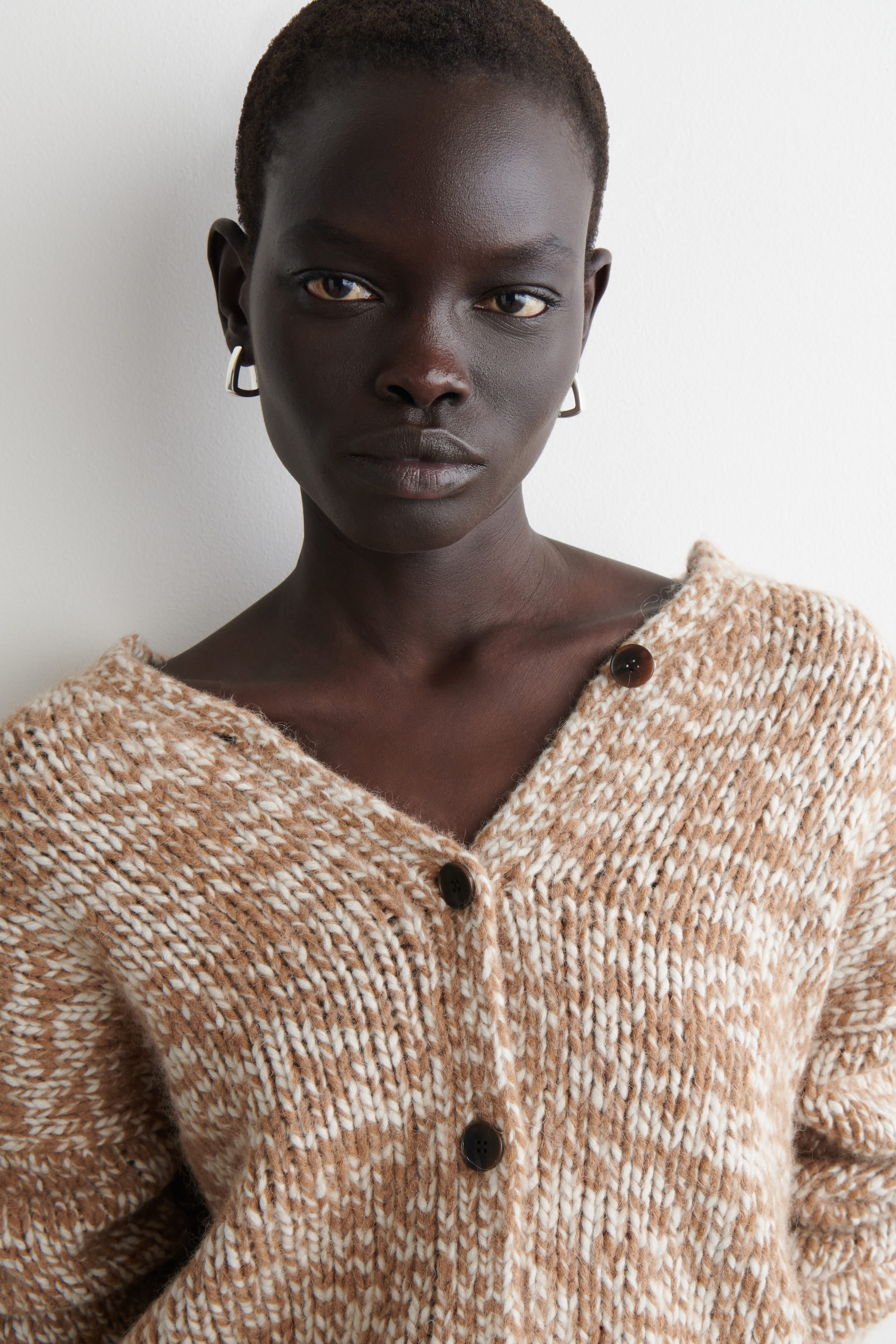 FLECKED CHUNKY WOOL-ALPACA CARDIGAN