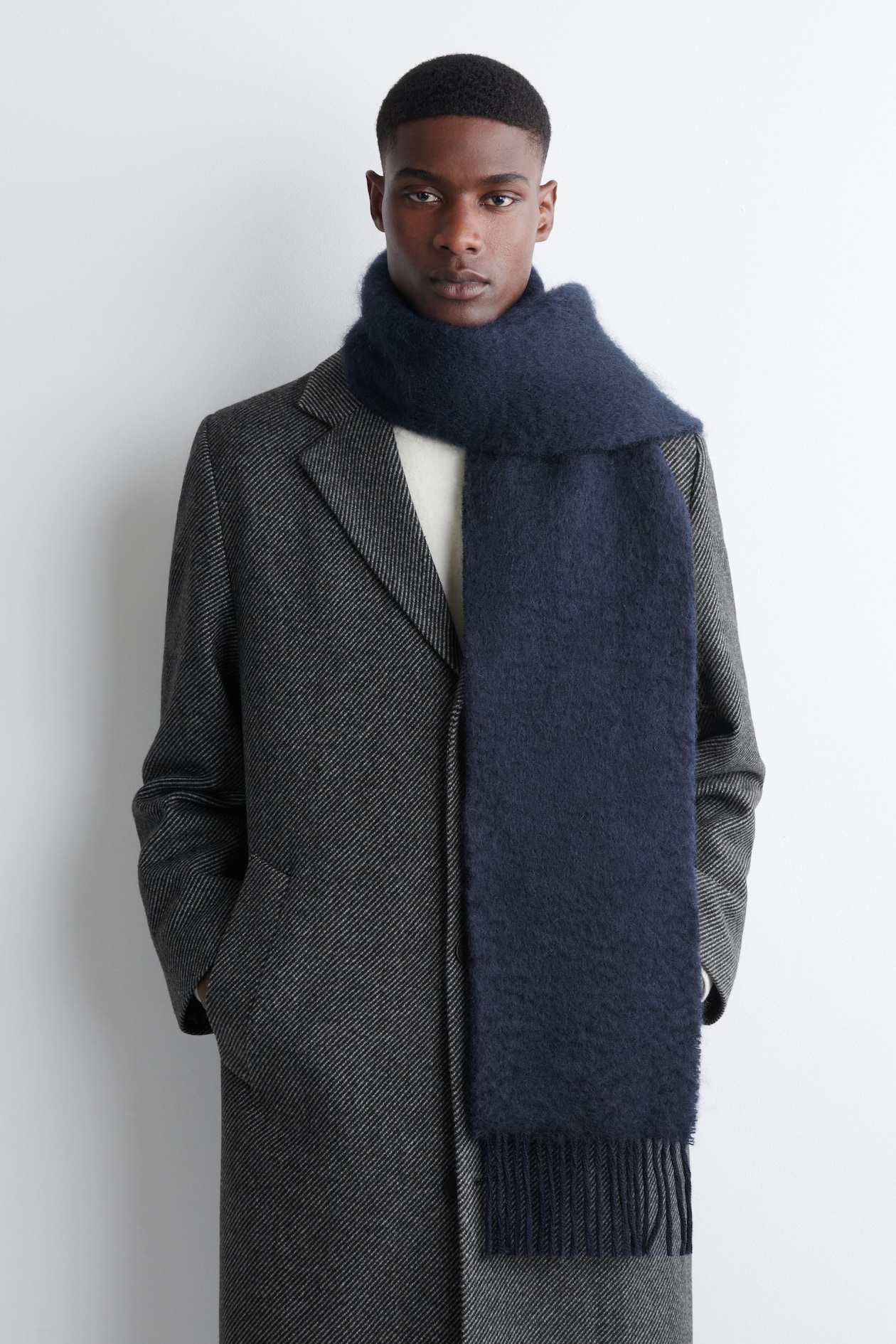FRINGED MOHAIR SCARF — NAVY