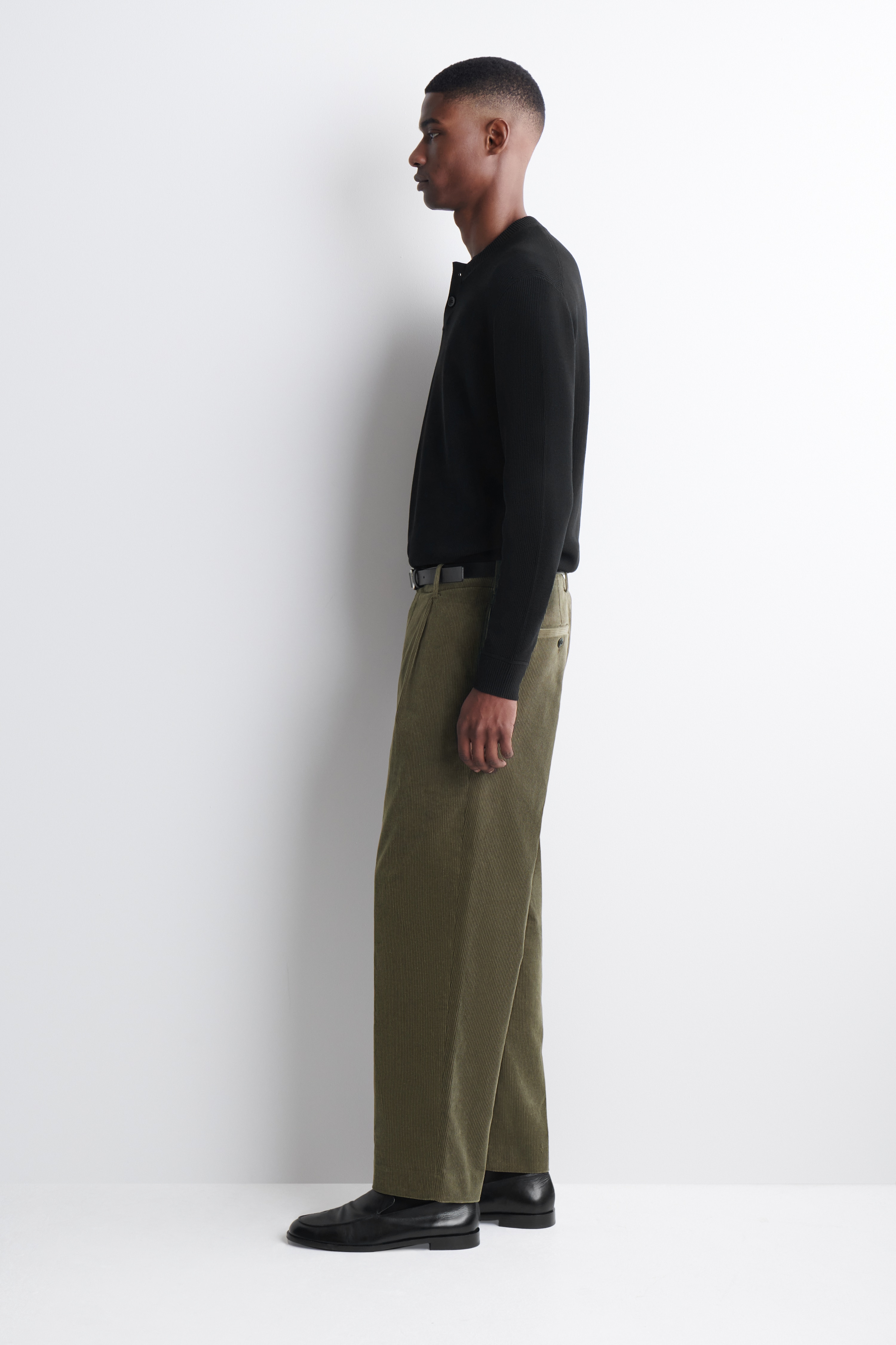 PLEATED CORDUROY RELAXED-FIT STRAIGHT-LEG TROUSERS