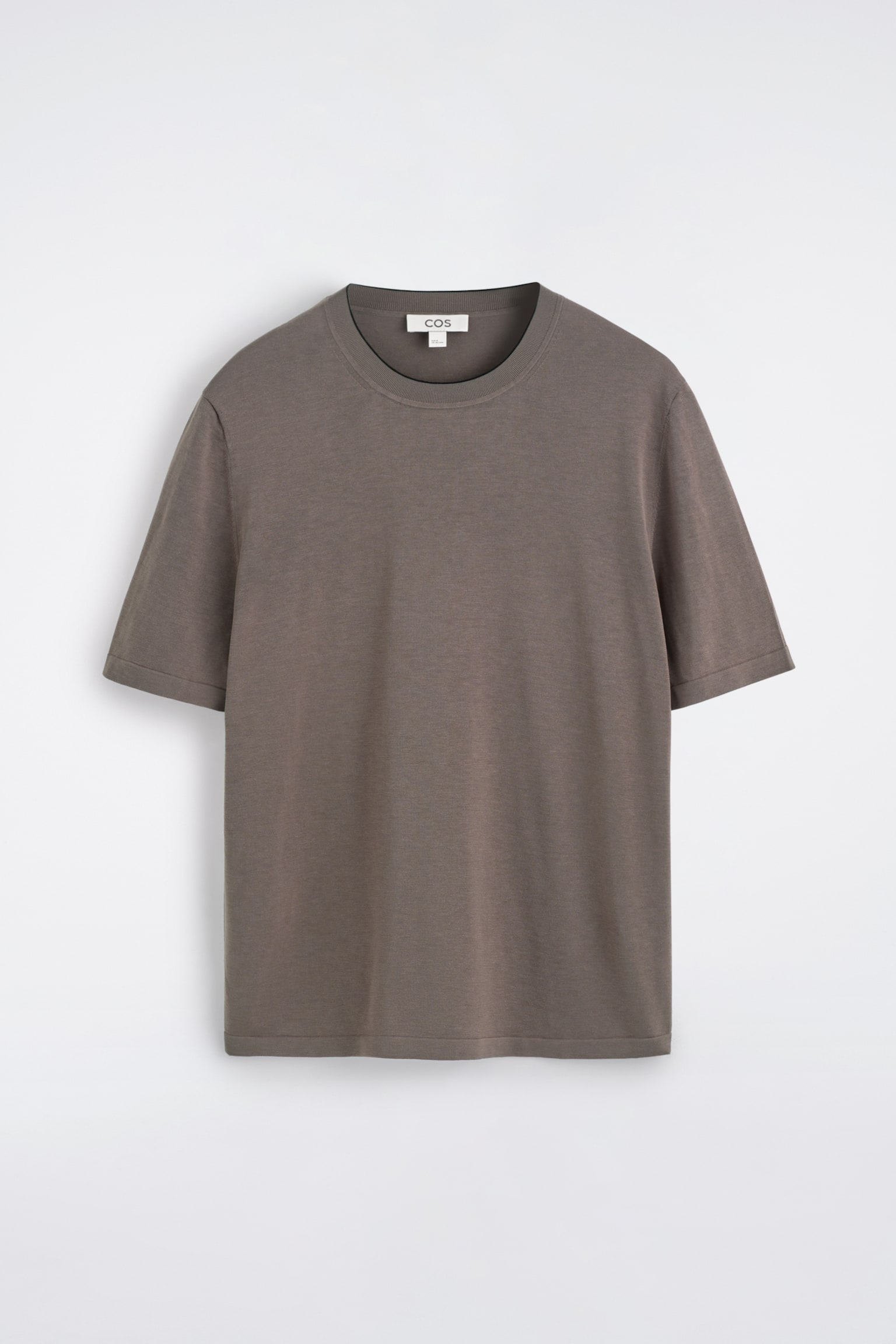 SILKE-BOMULD T-SHIRT MED KONTRASTKANTER - BEIGE/MARINEBLÅ - 1
