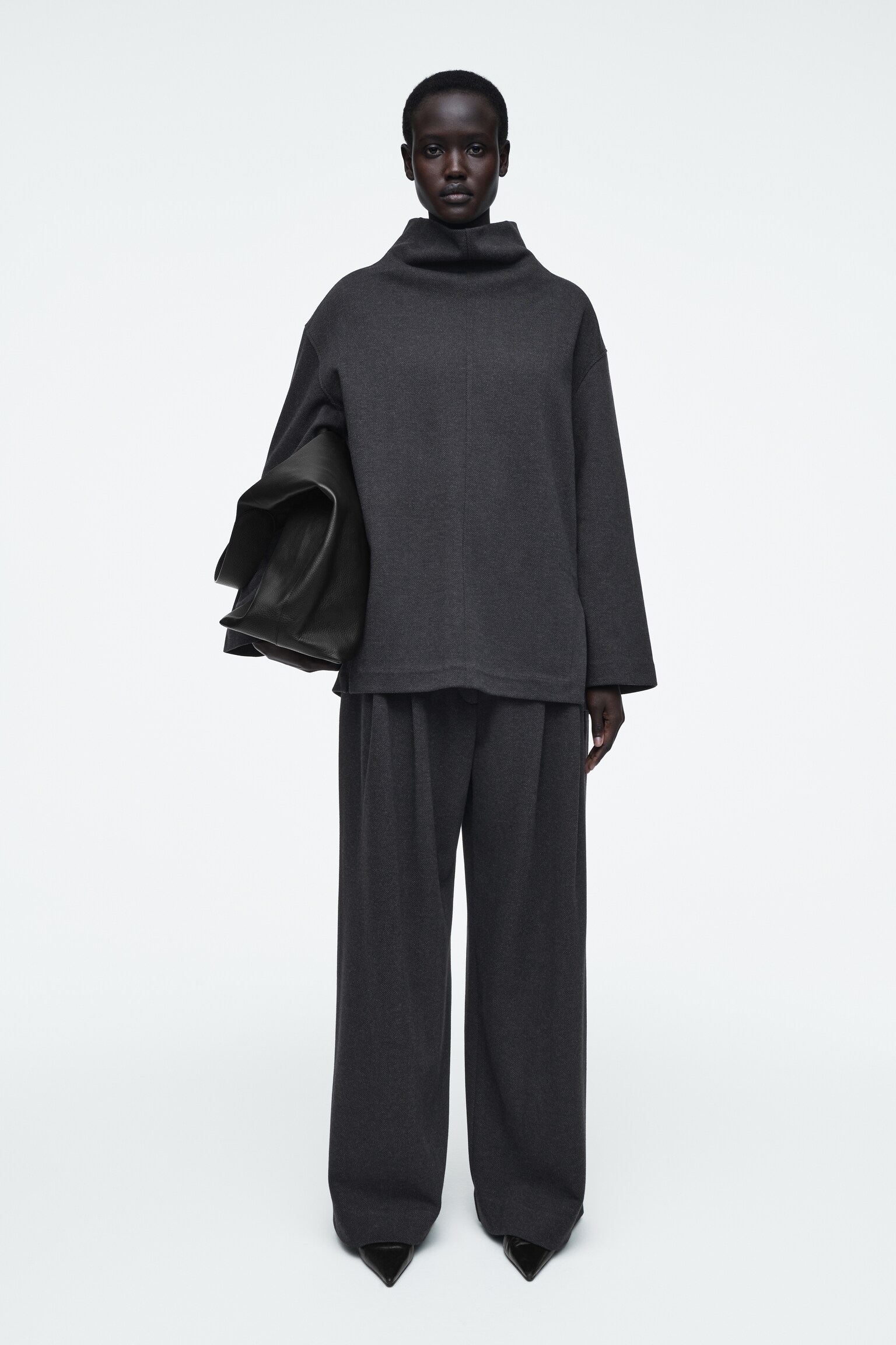 PLEATED WIDE-LEG HERRINGBONE TROUSERS - CHARCOAL