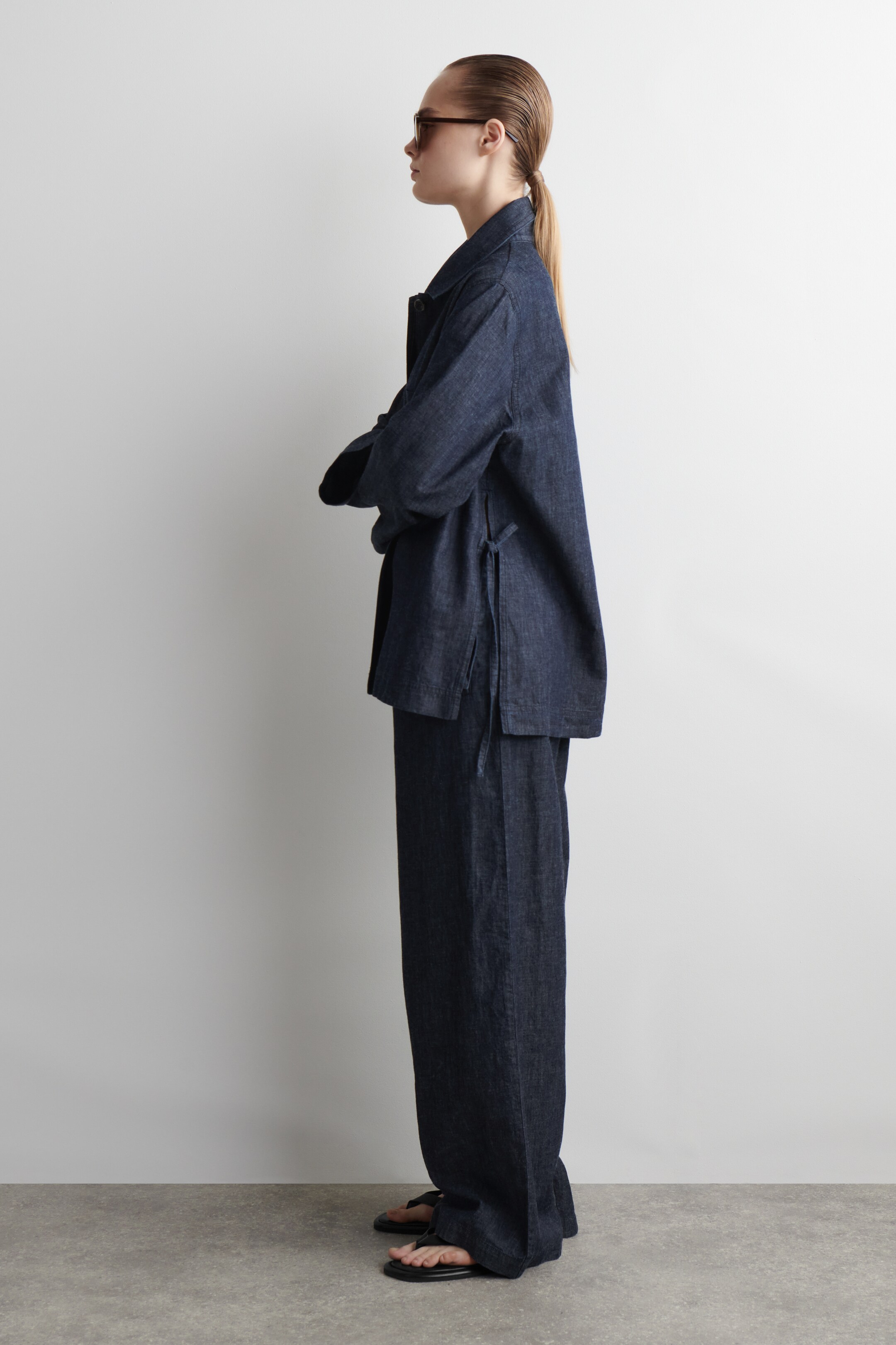 Vezi imaginea mai mare: Cămașă din denim cu nod lateral - INDIGO - FEMEI | H&M RO 3