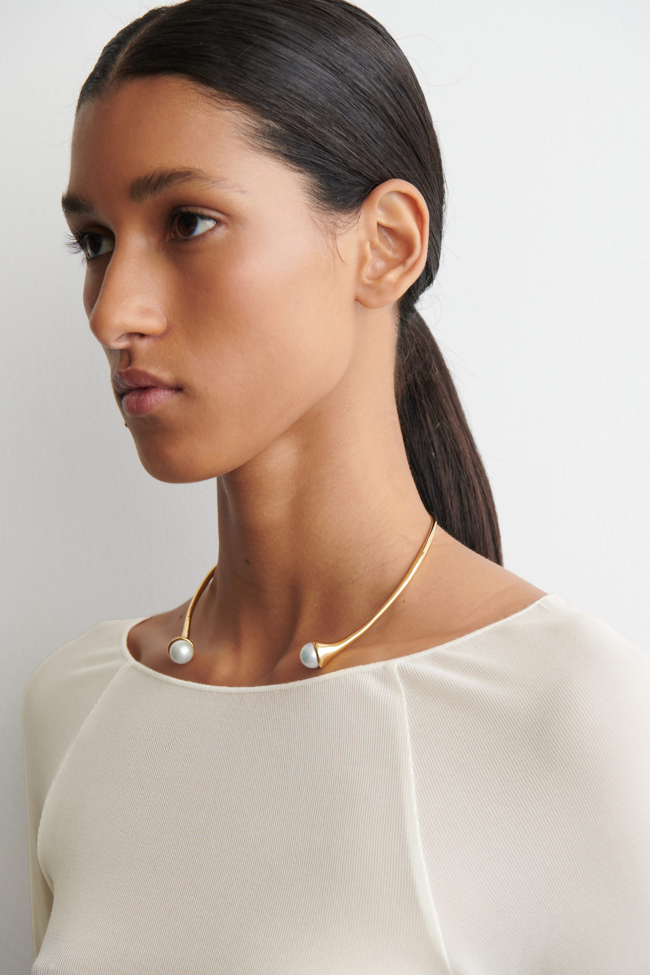 SILK LONG-SLEVELED TOP