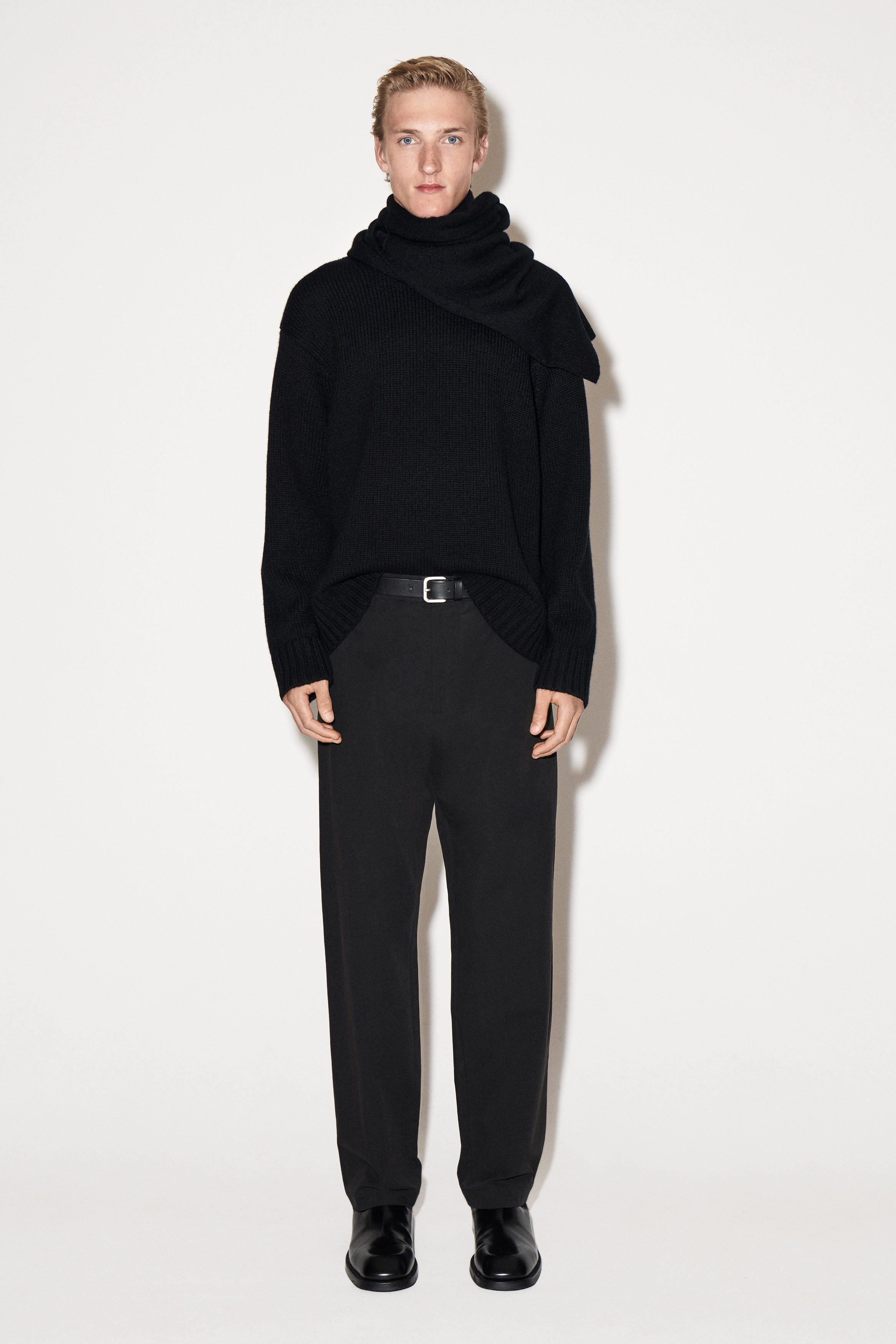 【新品未使用】25aw Cotton Chino Pants サイズ0 ブラック COTTON STRAIGHT-LEG CHINOS - BLACK | COS