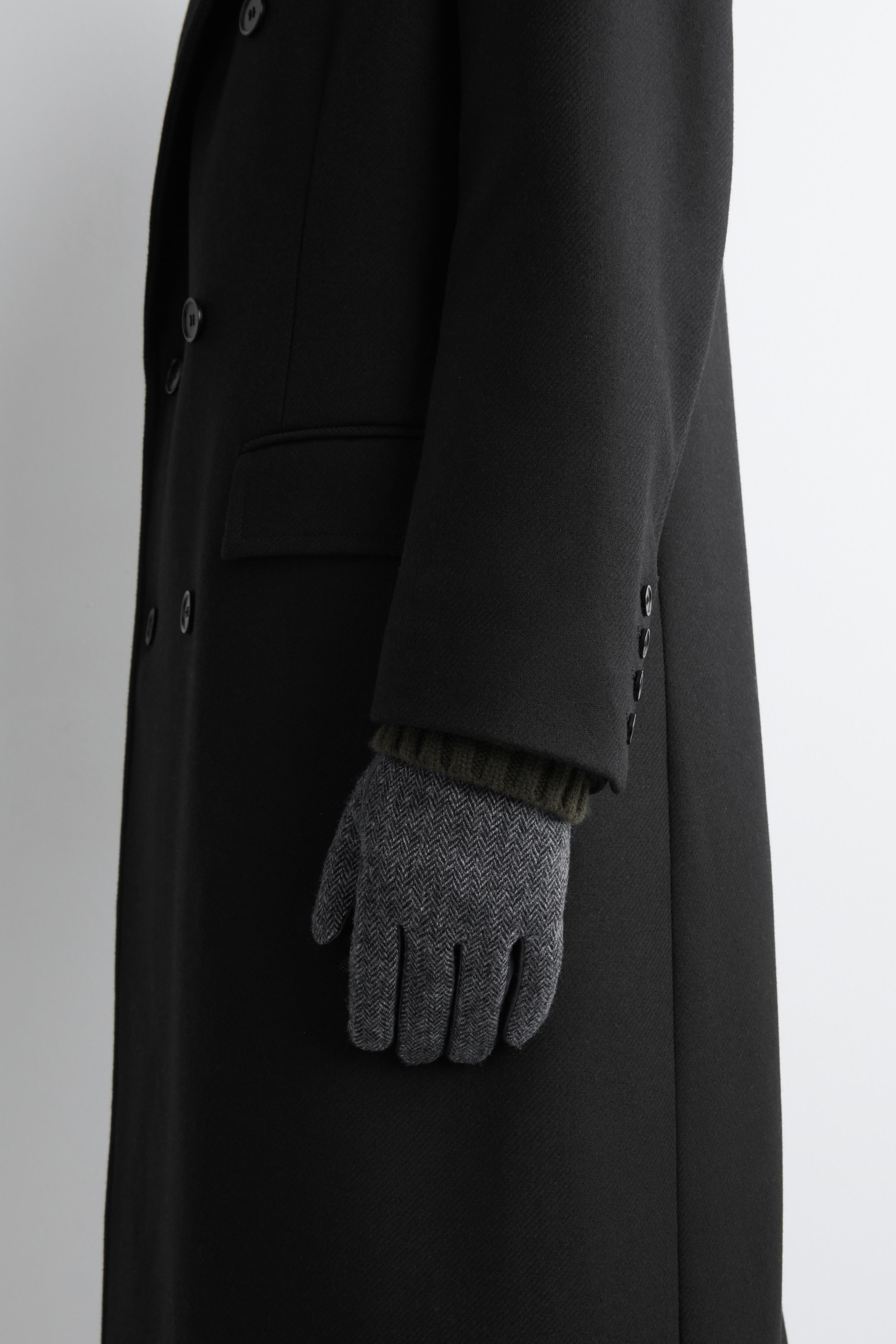 Vezi imaginea mai mare: CASHMERE-LINED LEATHER GLOVES - GREY / HERRINGBONE - BĂRBAŢI | H&M RO 1