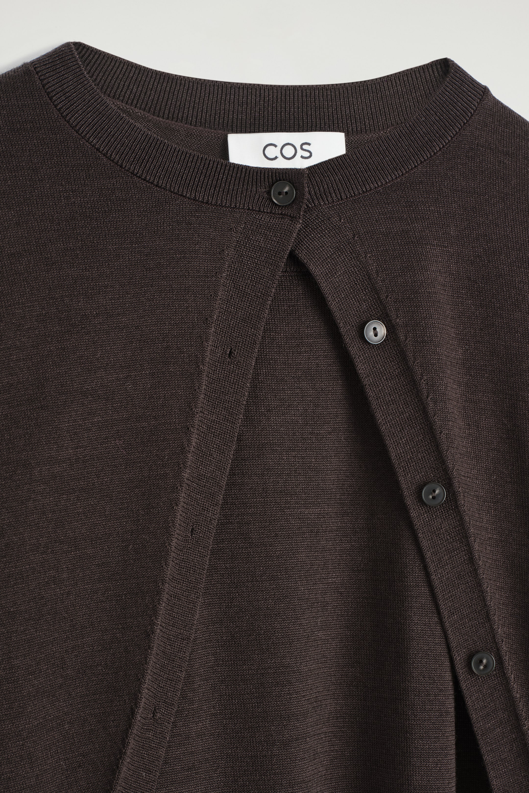 Visualizza immagine più grande: CARDIGAN IN LANA MERINO EFFETTO SOVRAPPOSTO - MARRONE SCURO - DONNA | H&M IT 9