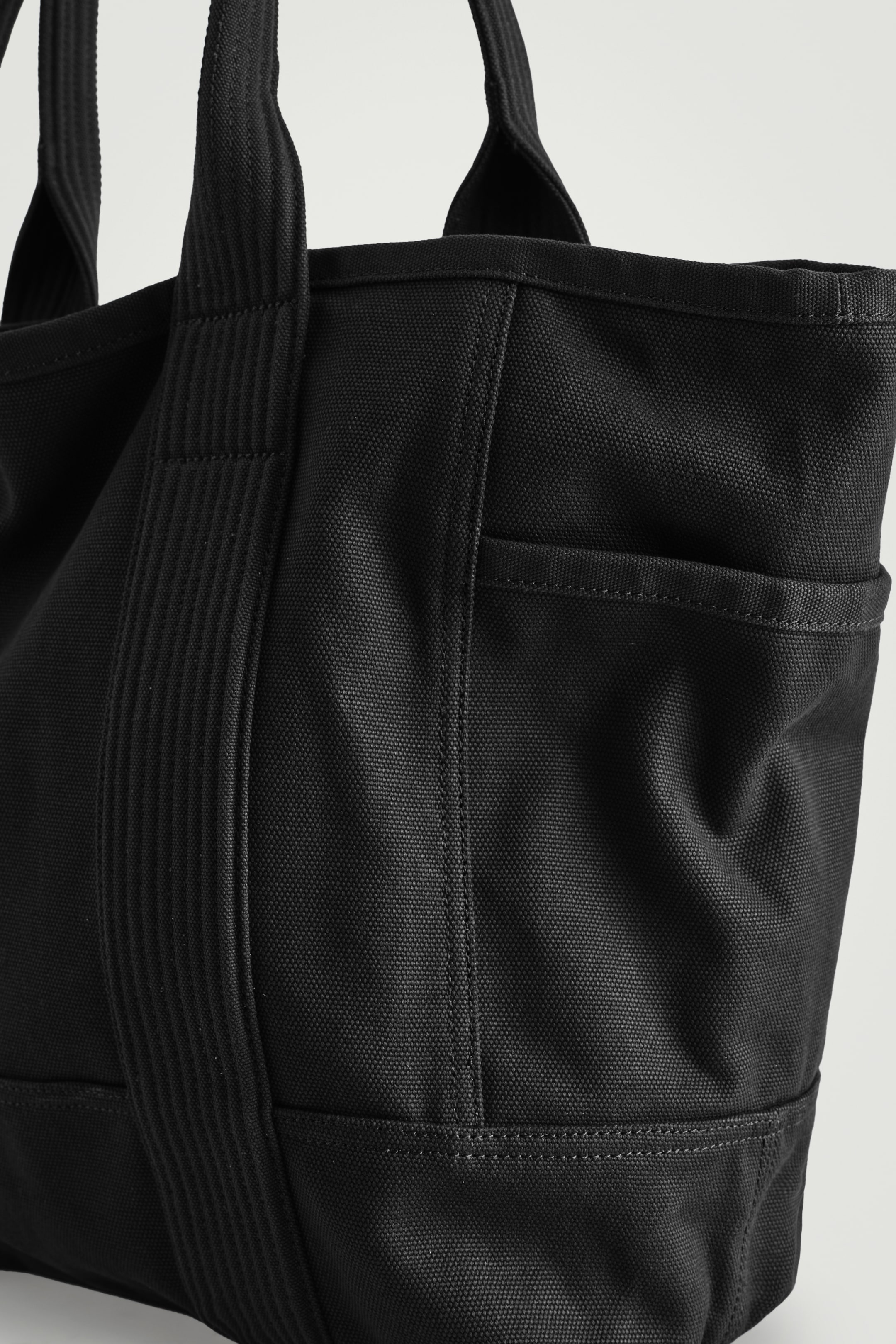 Grotere afbeelding bekijken: OVERSIZED TOTE BAG - CANVAS - ZWART - HEREN | H&M NL 5