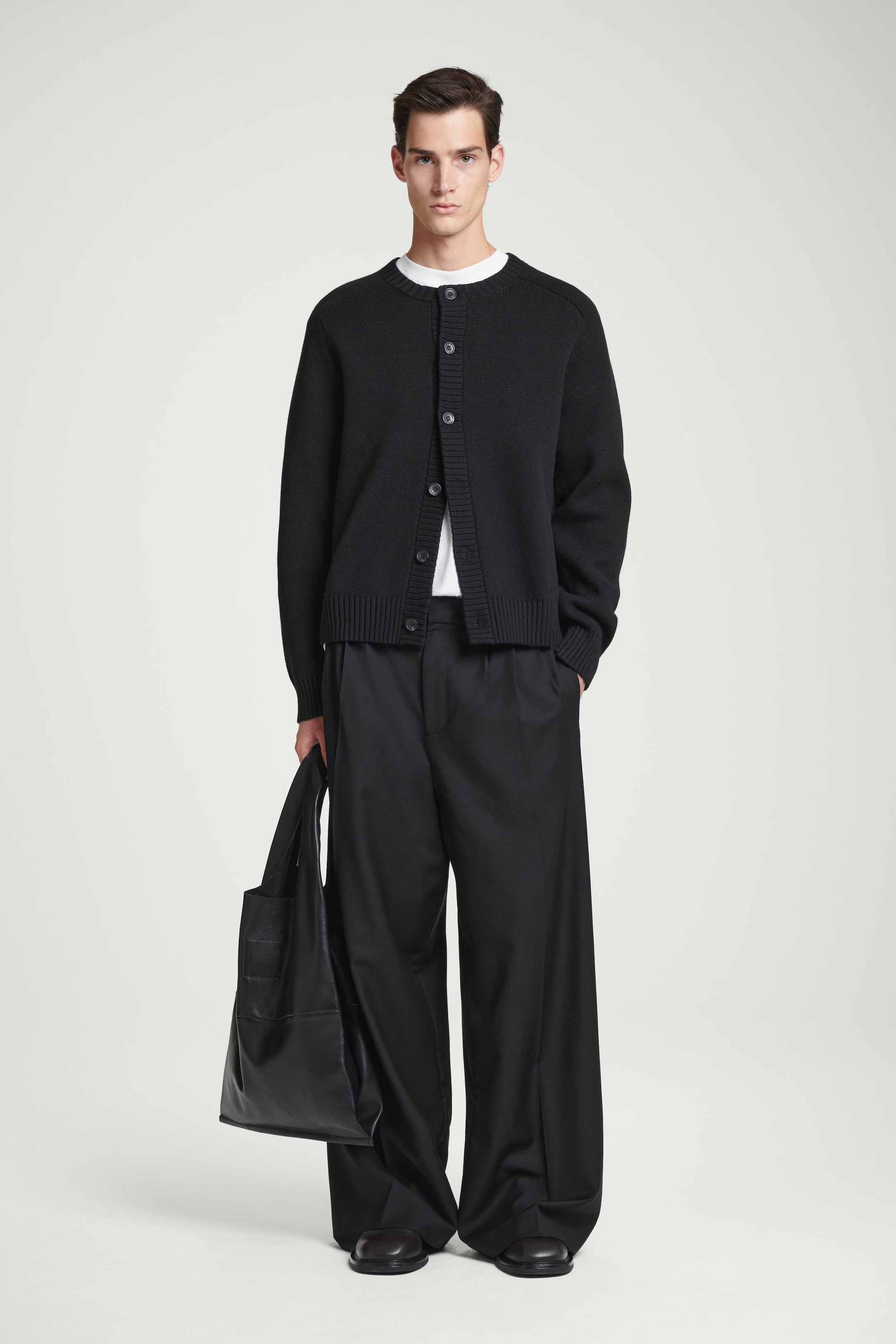 WIDE-LEG PLEATED WOOL TROUSERS - RELAXED