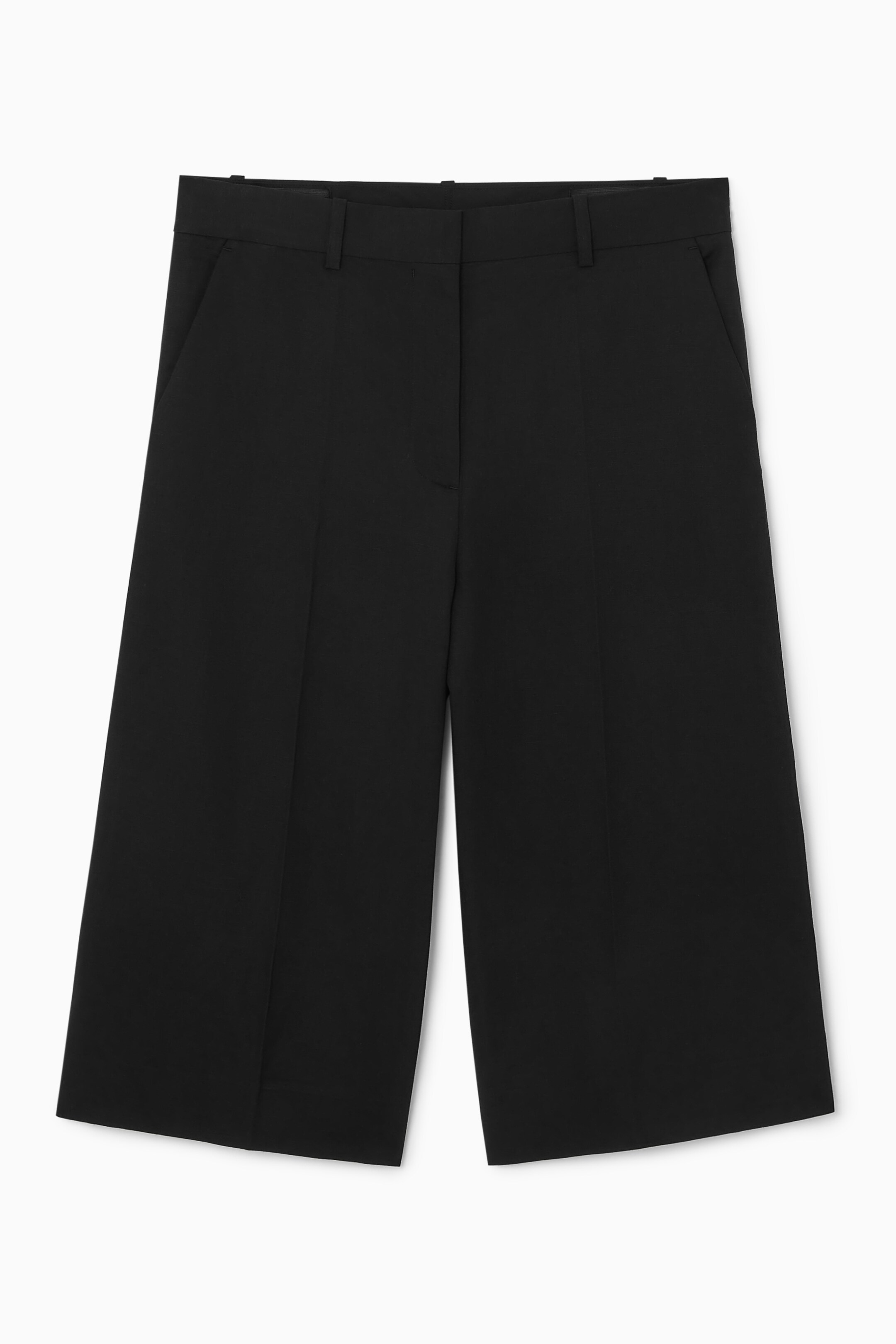 View larger image: TAILORED KNEE-LENGTH SHORTS - BLACK - Ladies | H&M GB 1