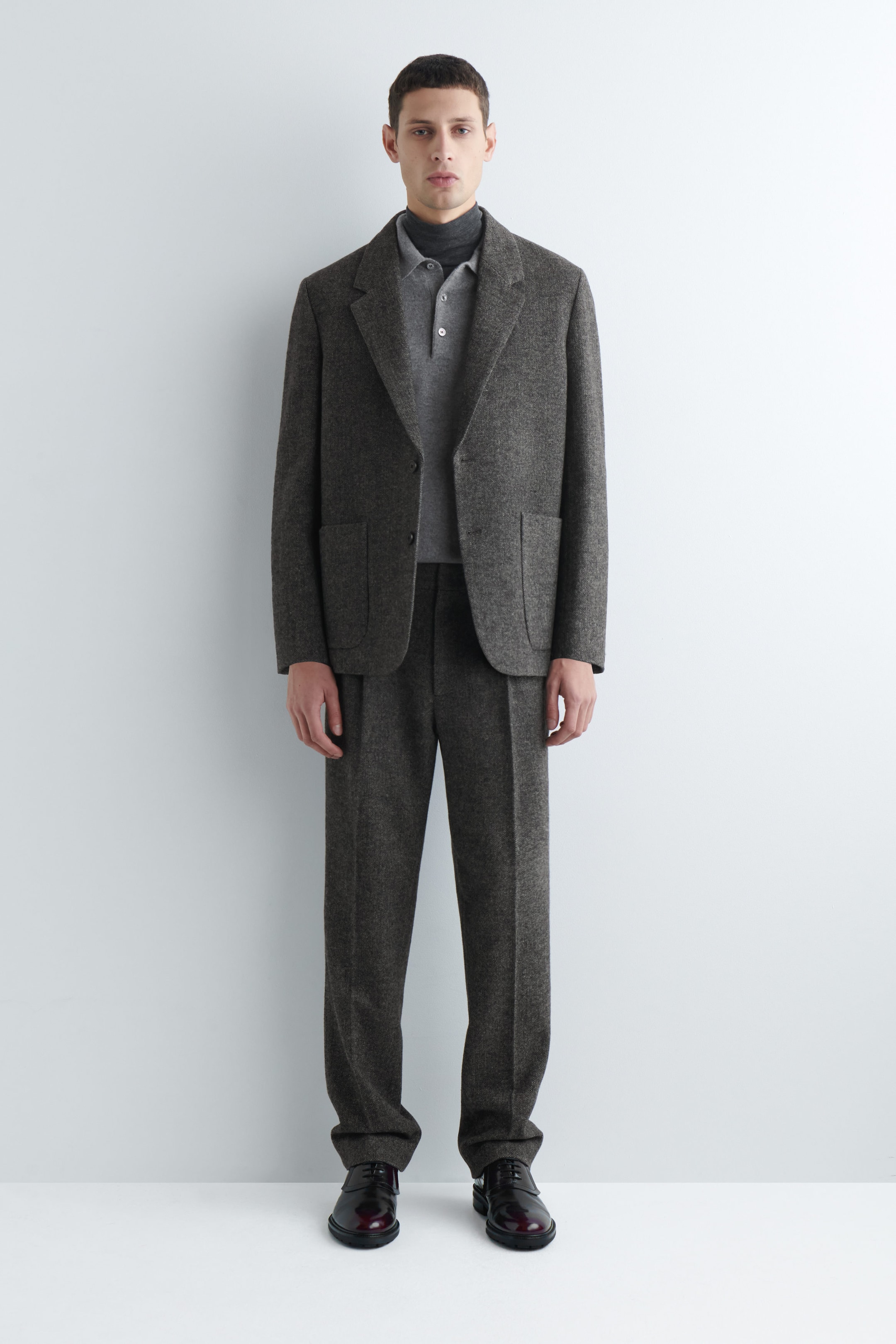 TRÖJA I GROV KASHMIR MED CREWNECK