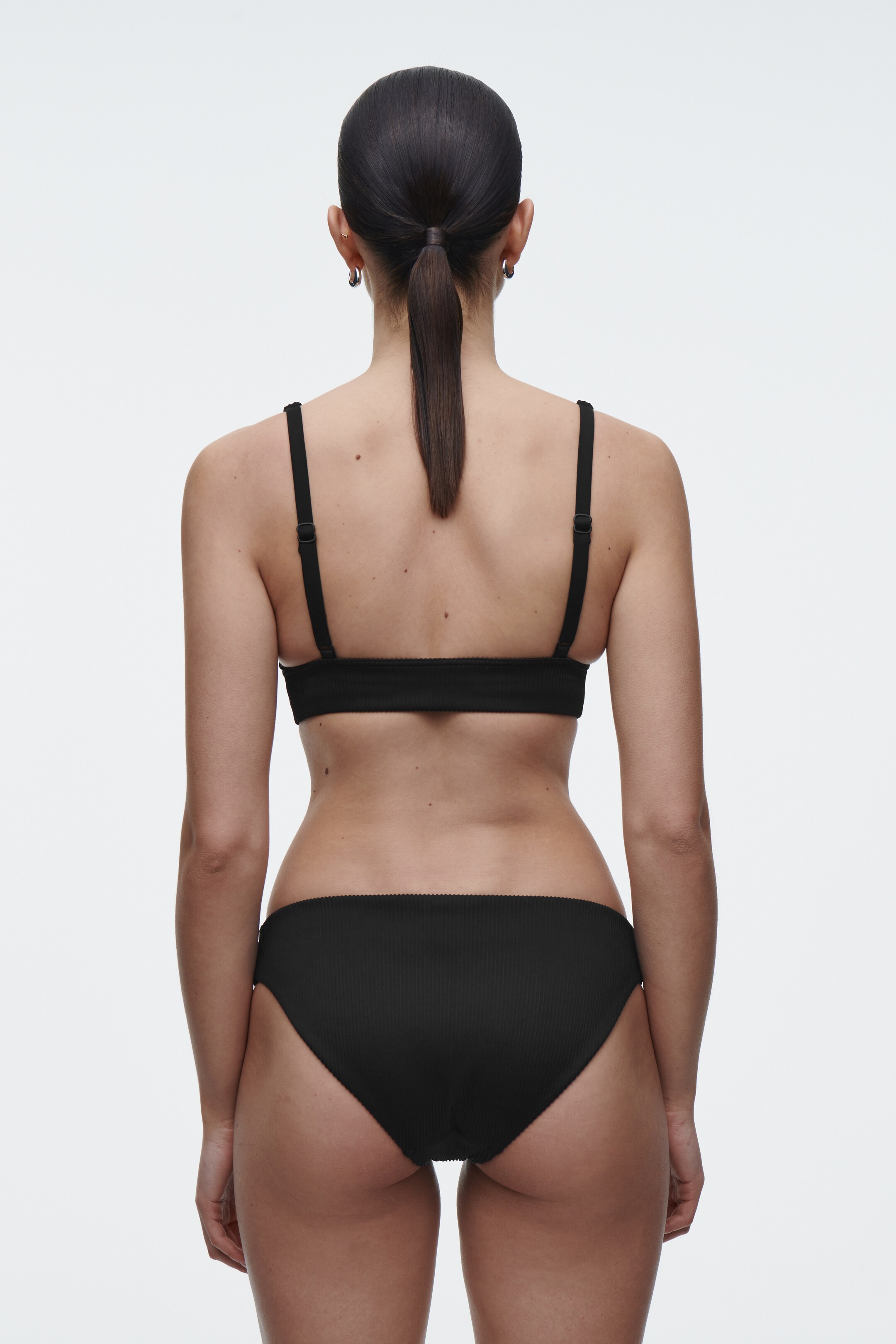 Visualizza immagine più grande: SLIP BIKINI CLASSICO A COSTE - NERO - DONNA | H&M IT 2