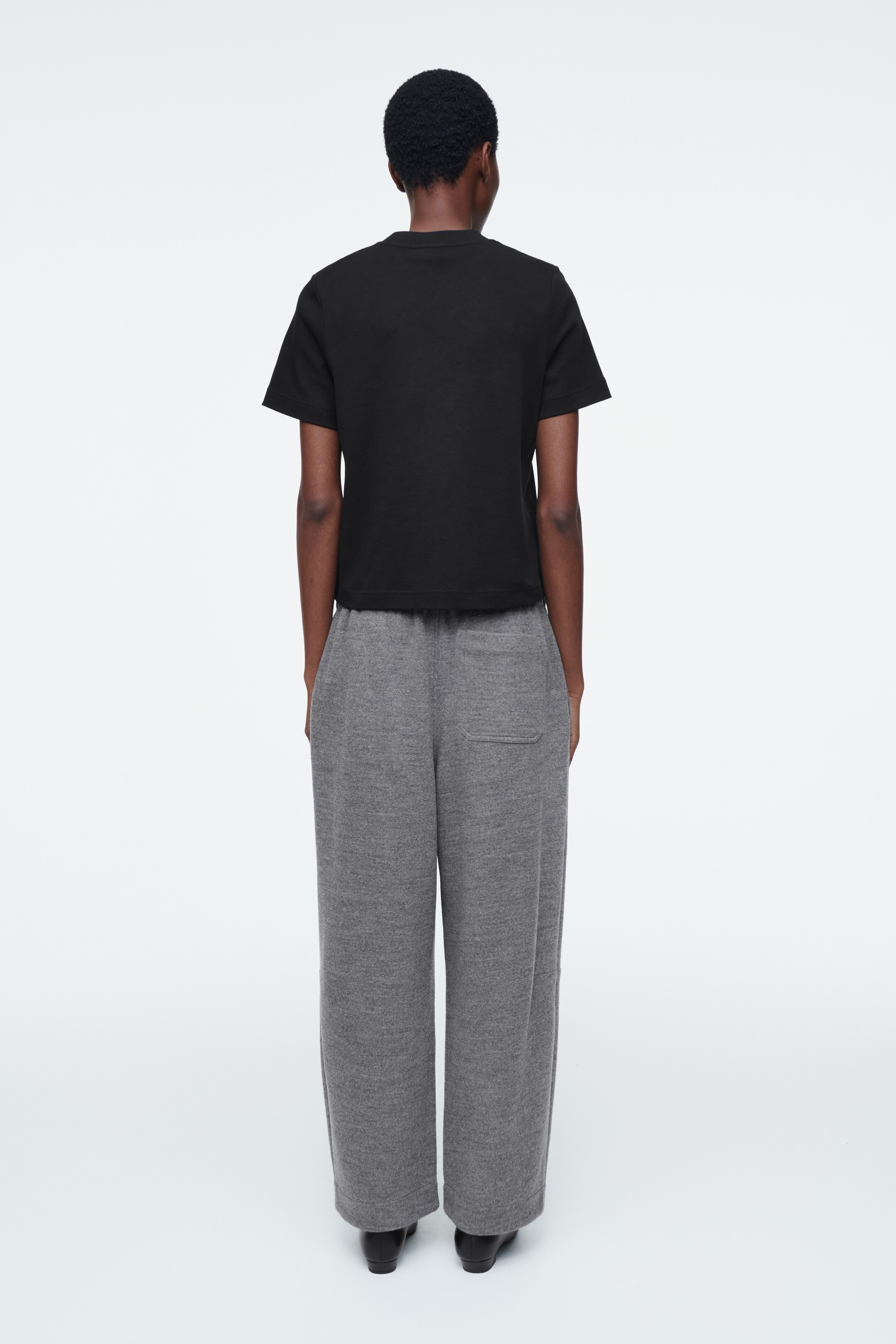 Ingrandisci l'immagine: BOILED-WOOL BARREL-LEG TROUSERS - GREY MÉLANGE - DONNA | H&M CH 2
